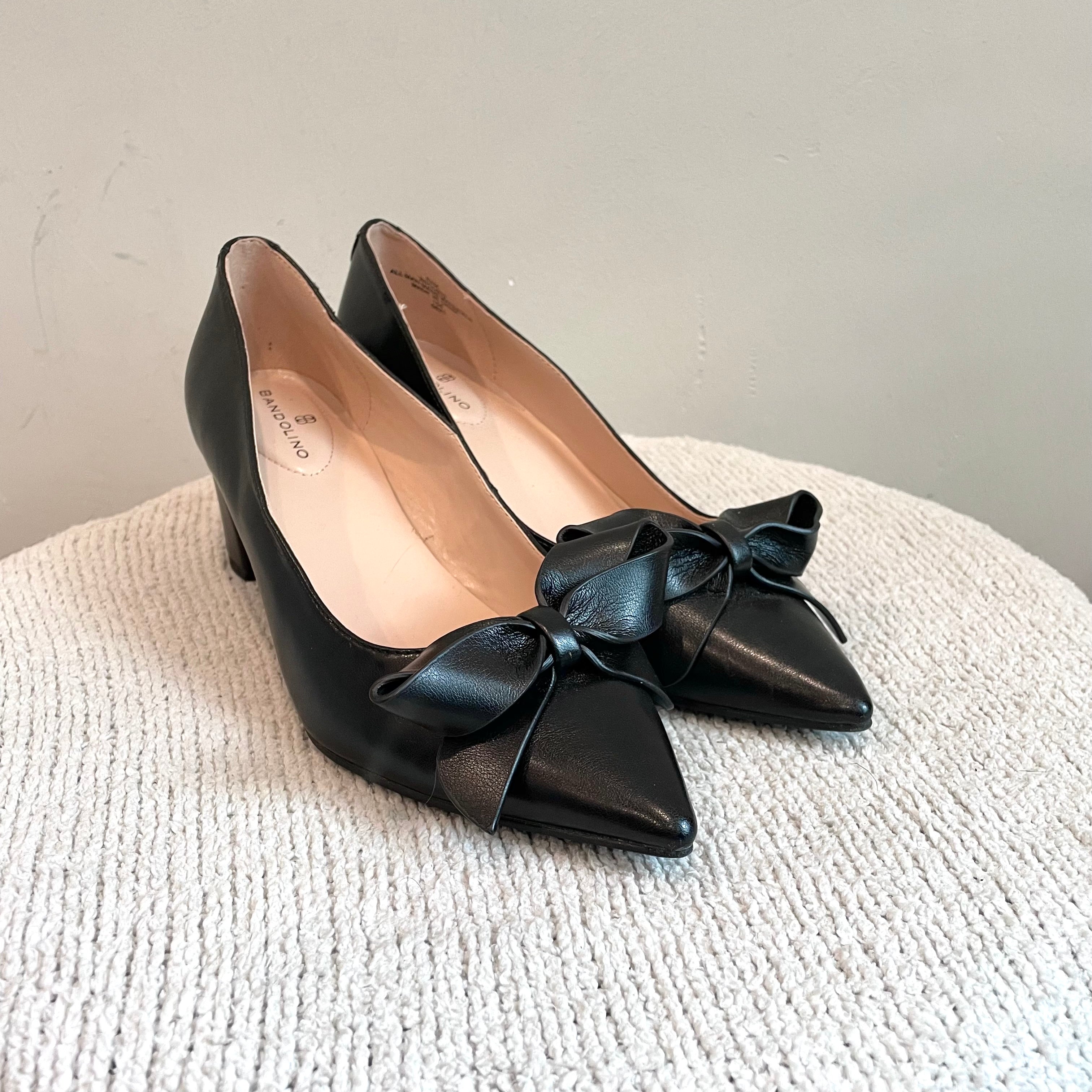 Pointed Toe Bow Pumps