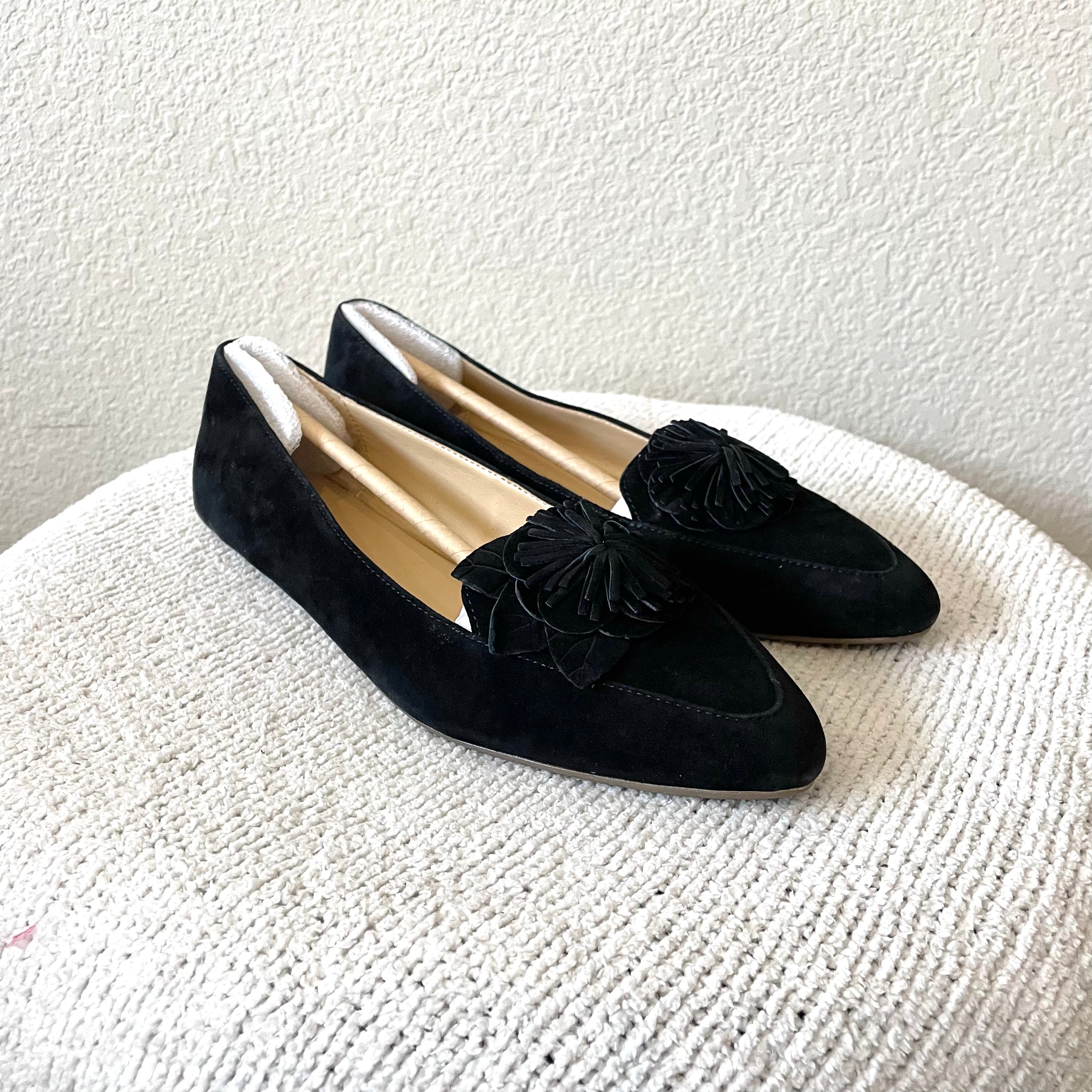 3D Flower Suede Loafers