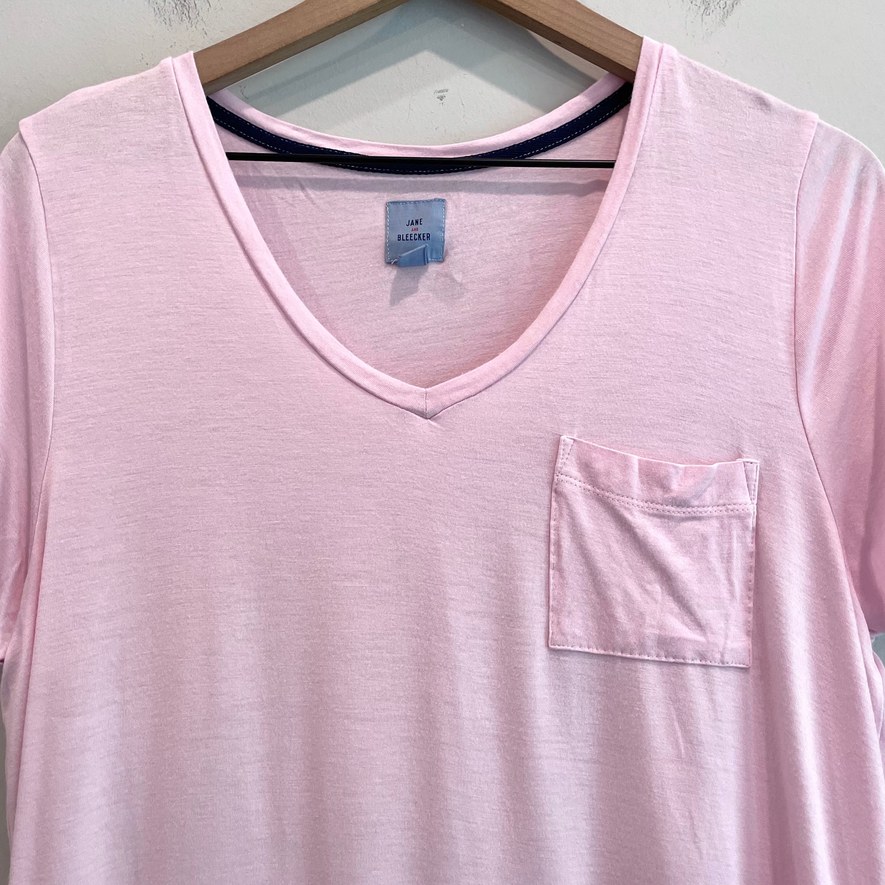 Cuff V-Neck Pocket Tee