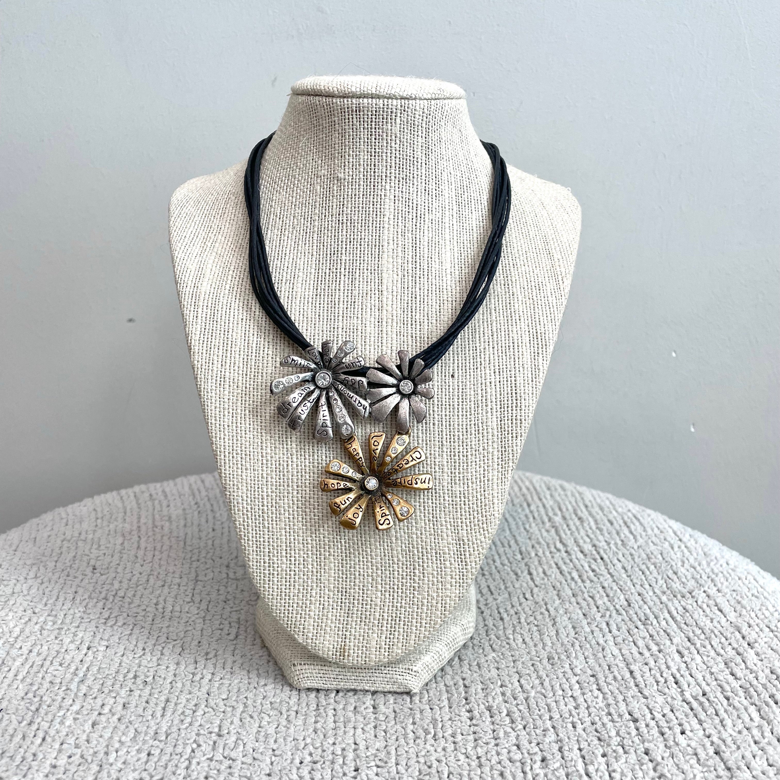 Rope Floral Necklace