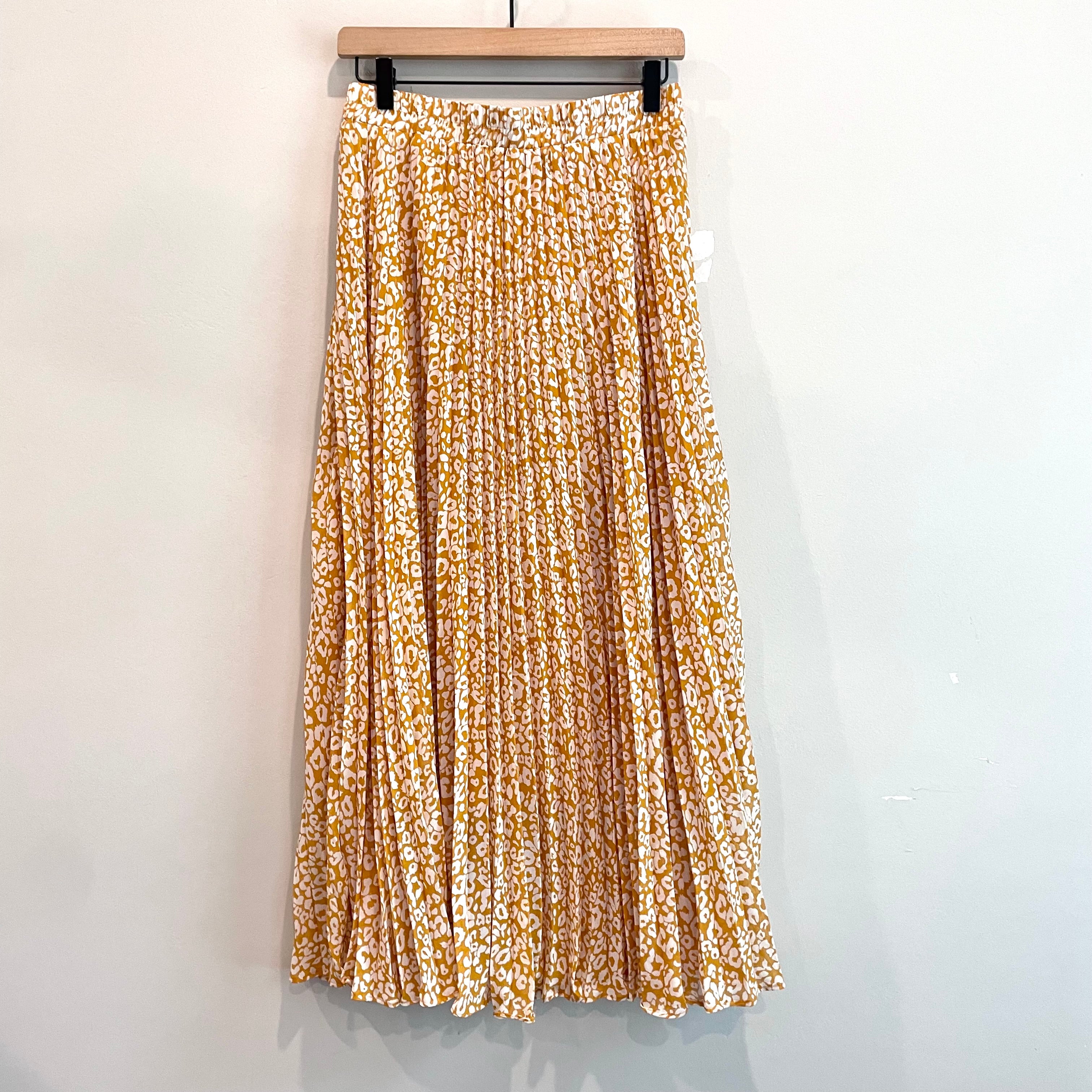 Leopard Print Pleated Midi Skirt