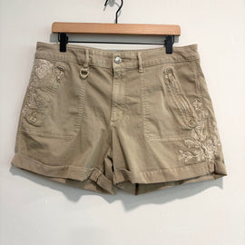 Embroidered Floral Shorts