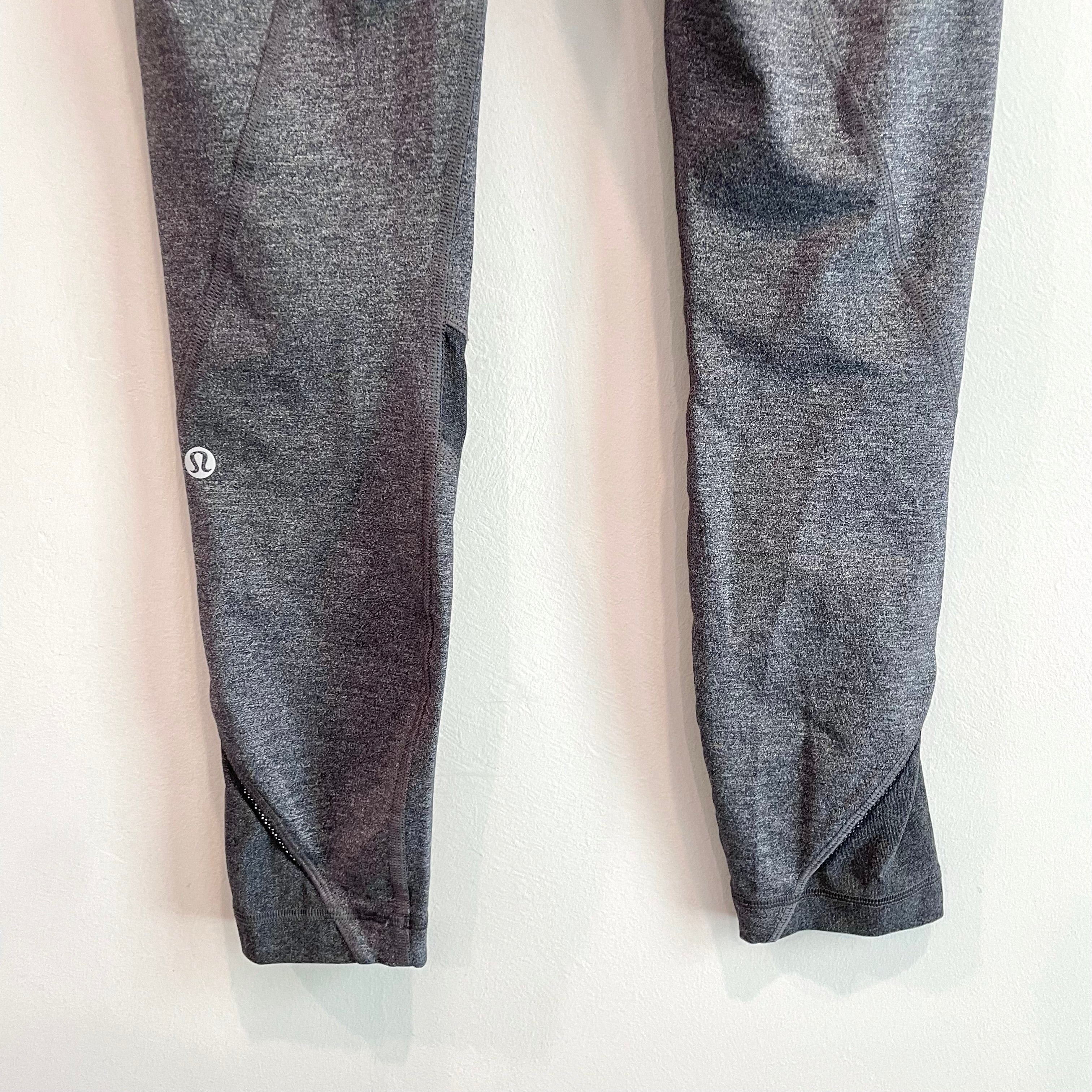 Zip Pocket Crop Leggings