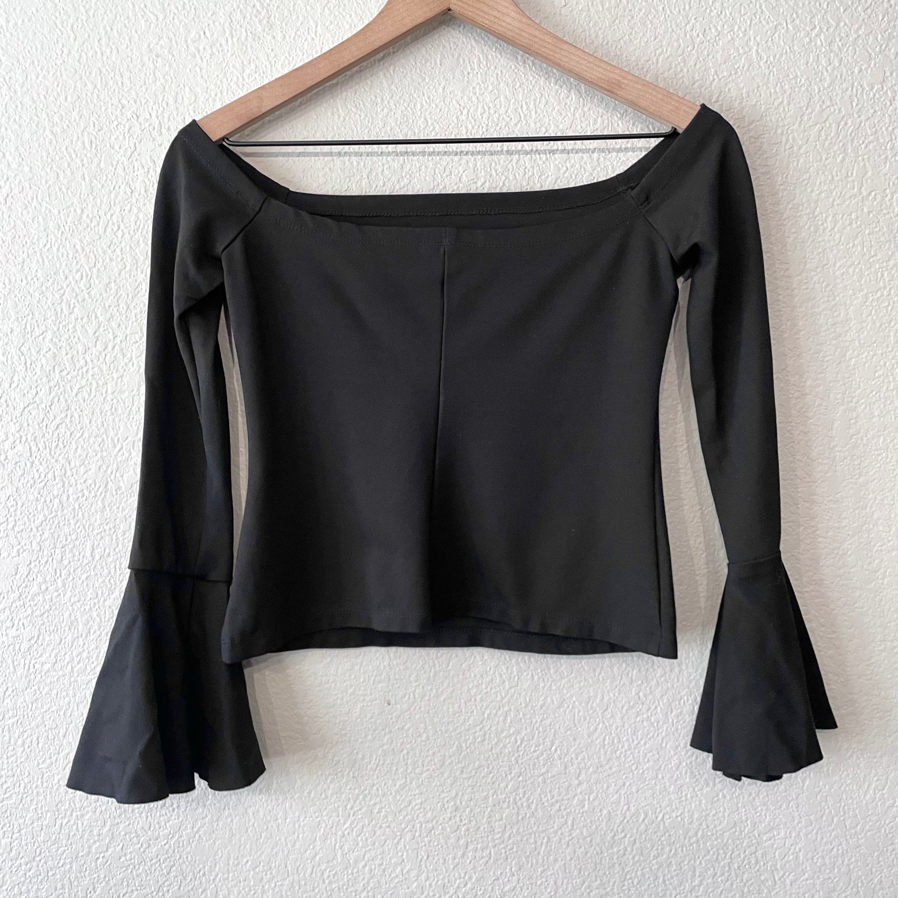 Off Shoulder Bell Sleeve Top