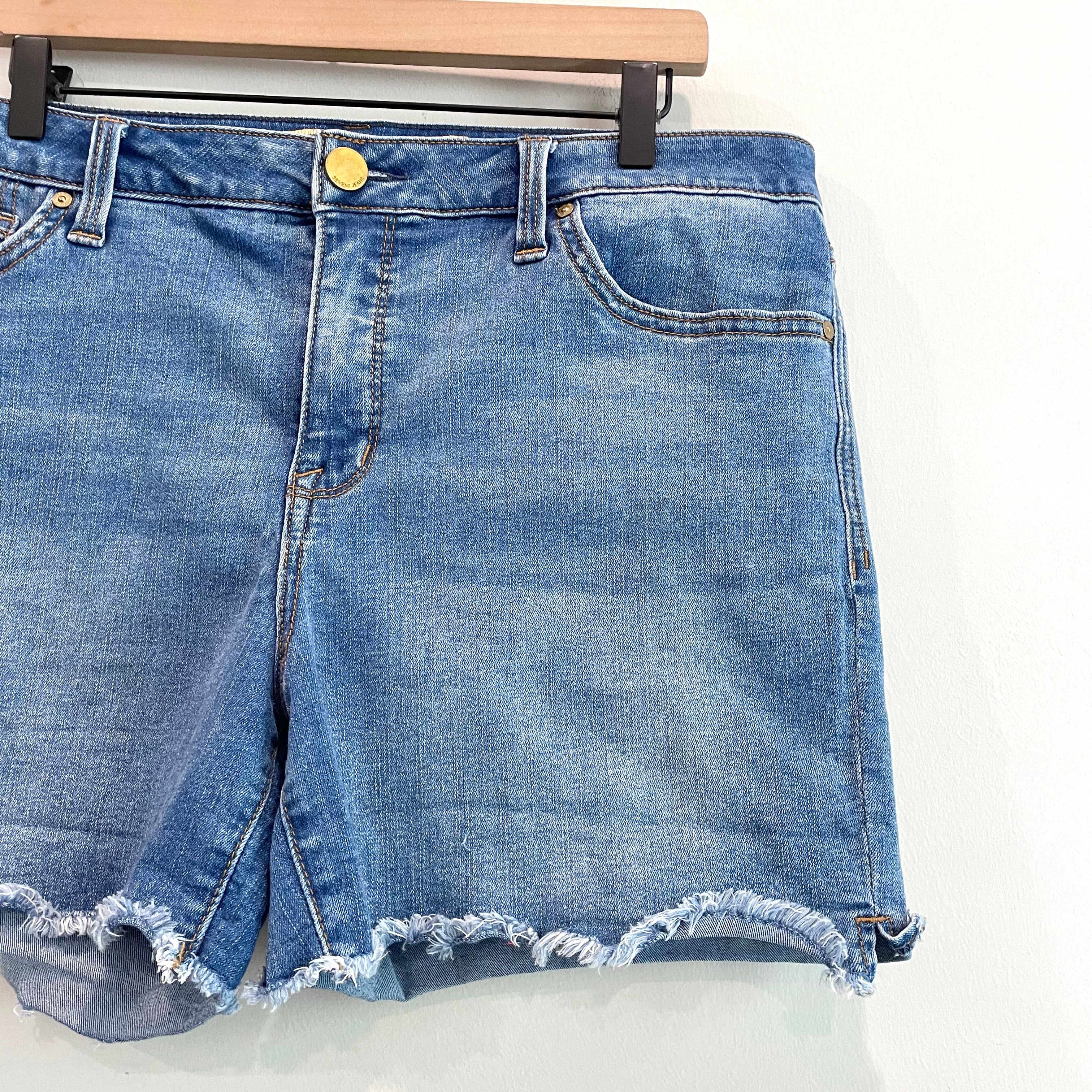 Weekend Cut Off Jean Shorts