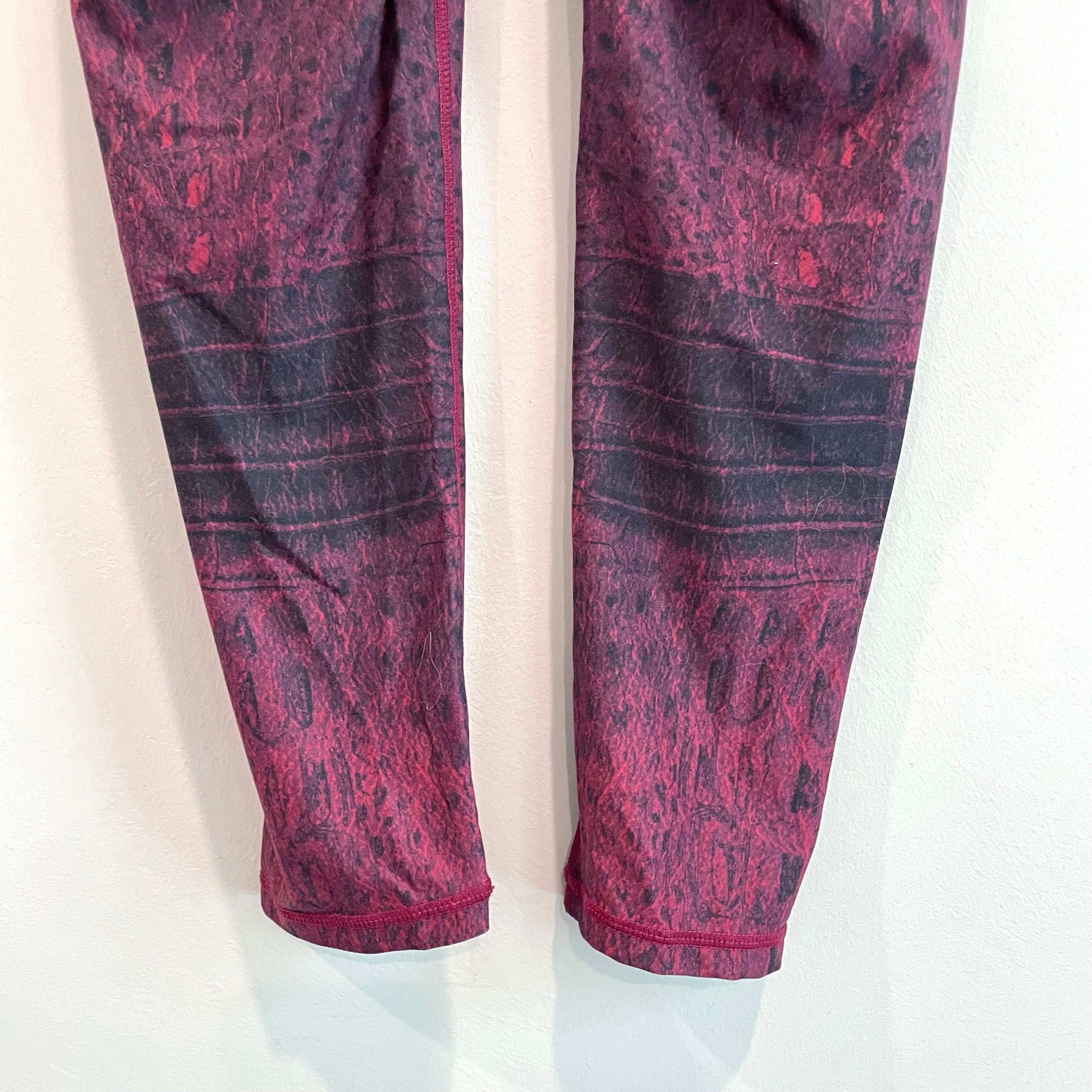 Croc Print Crop Leggings