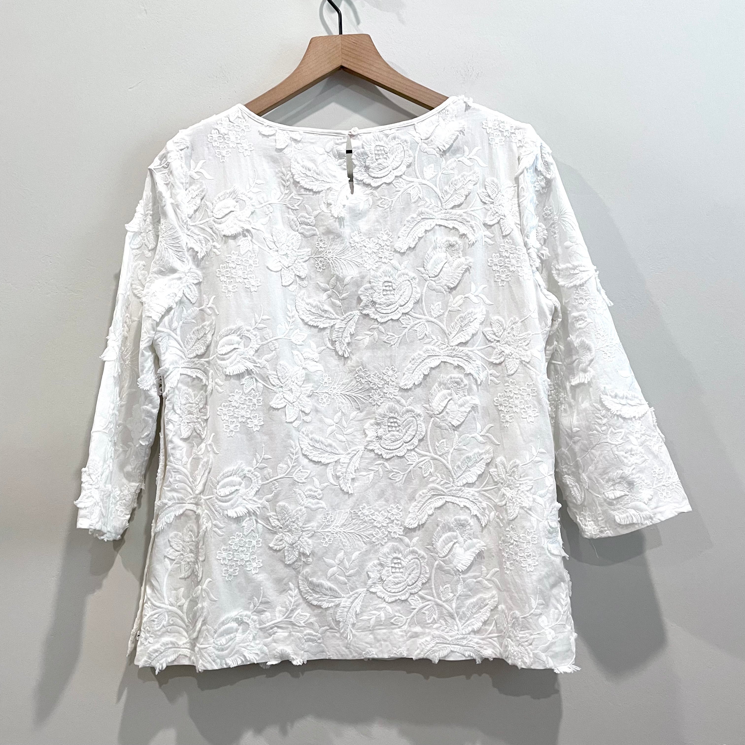 3D Floral 3/4 Sleeve Top