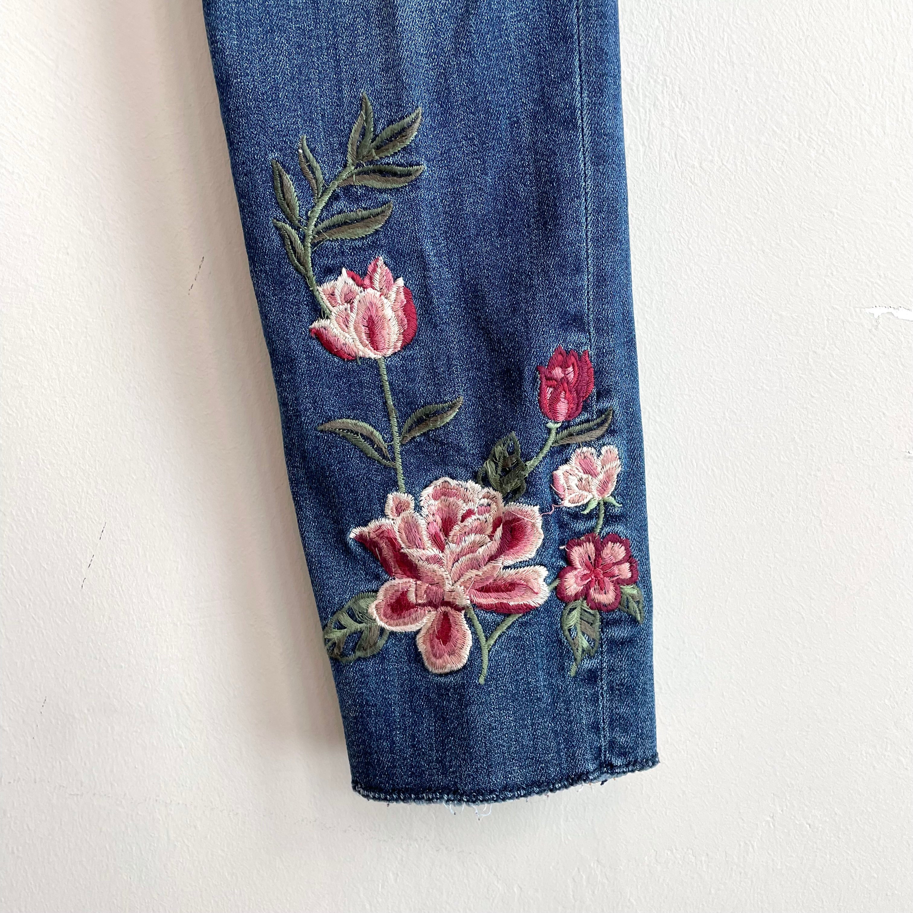 Floral Embroidered Skinny Jeans