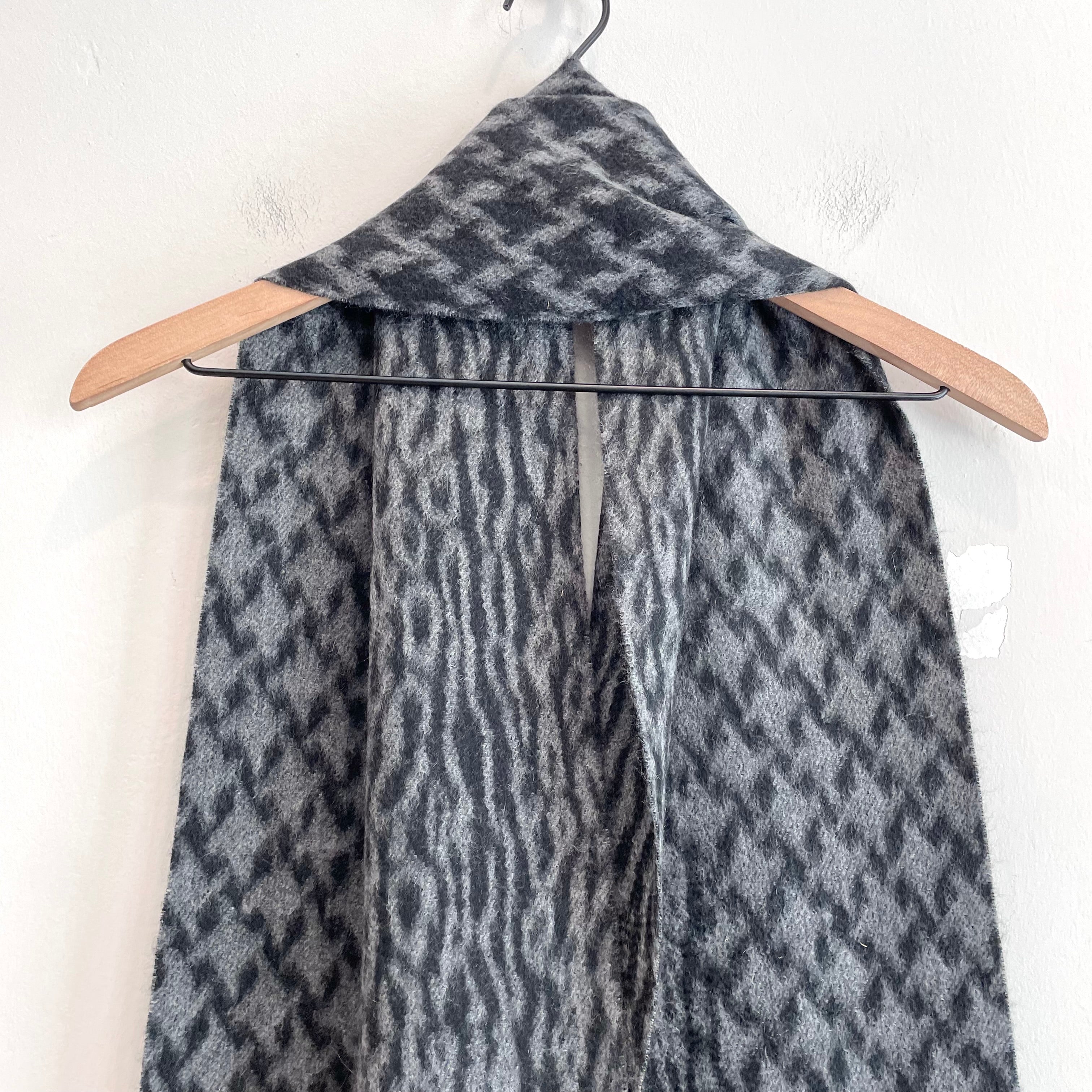 Cashmere Geometric Scarf