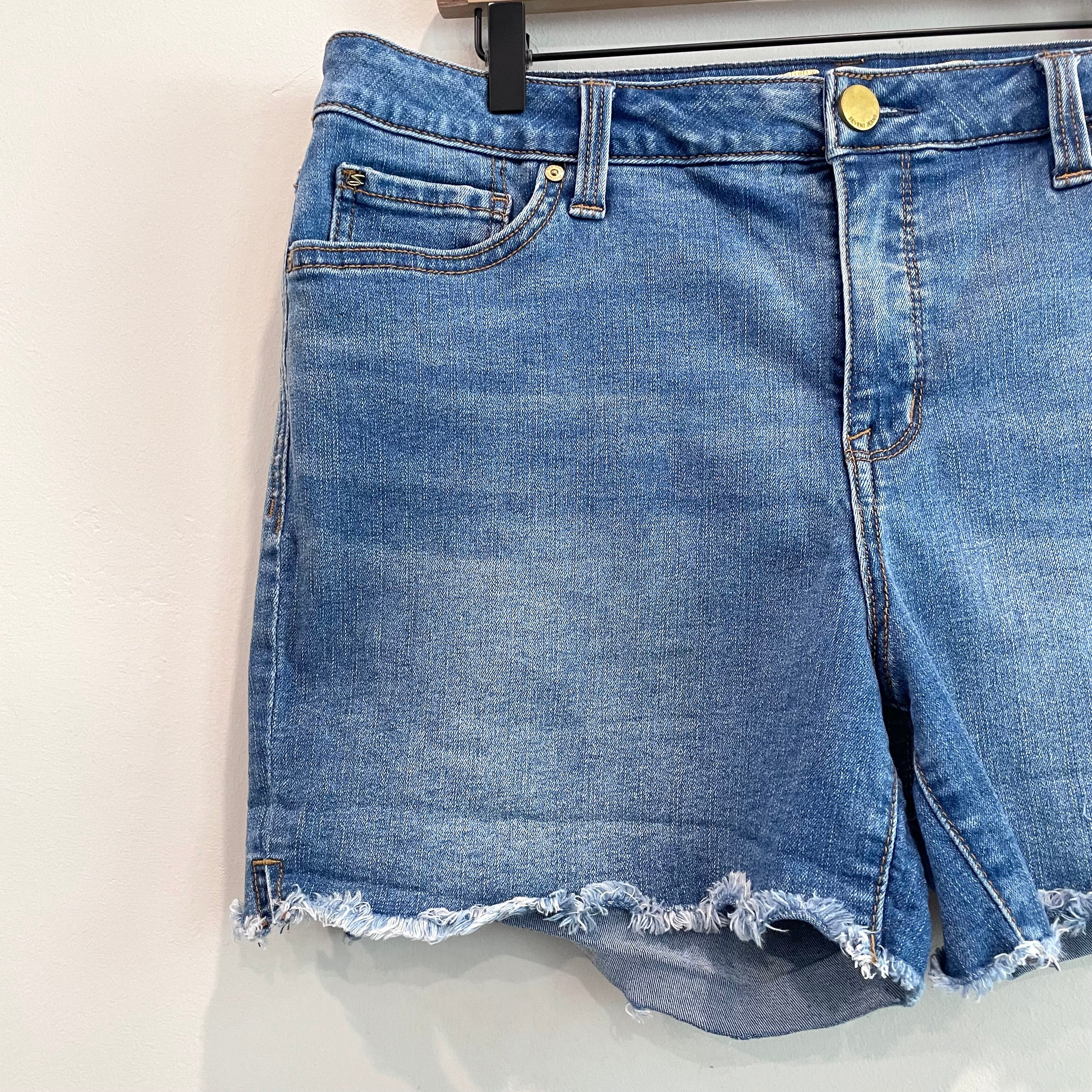 Weekend Cut Off Jean Shorts