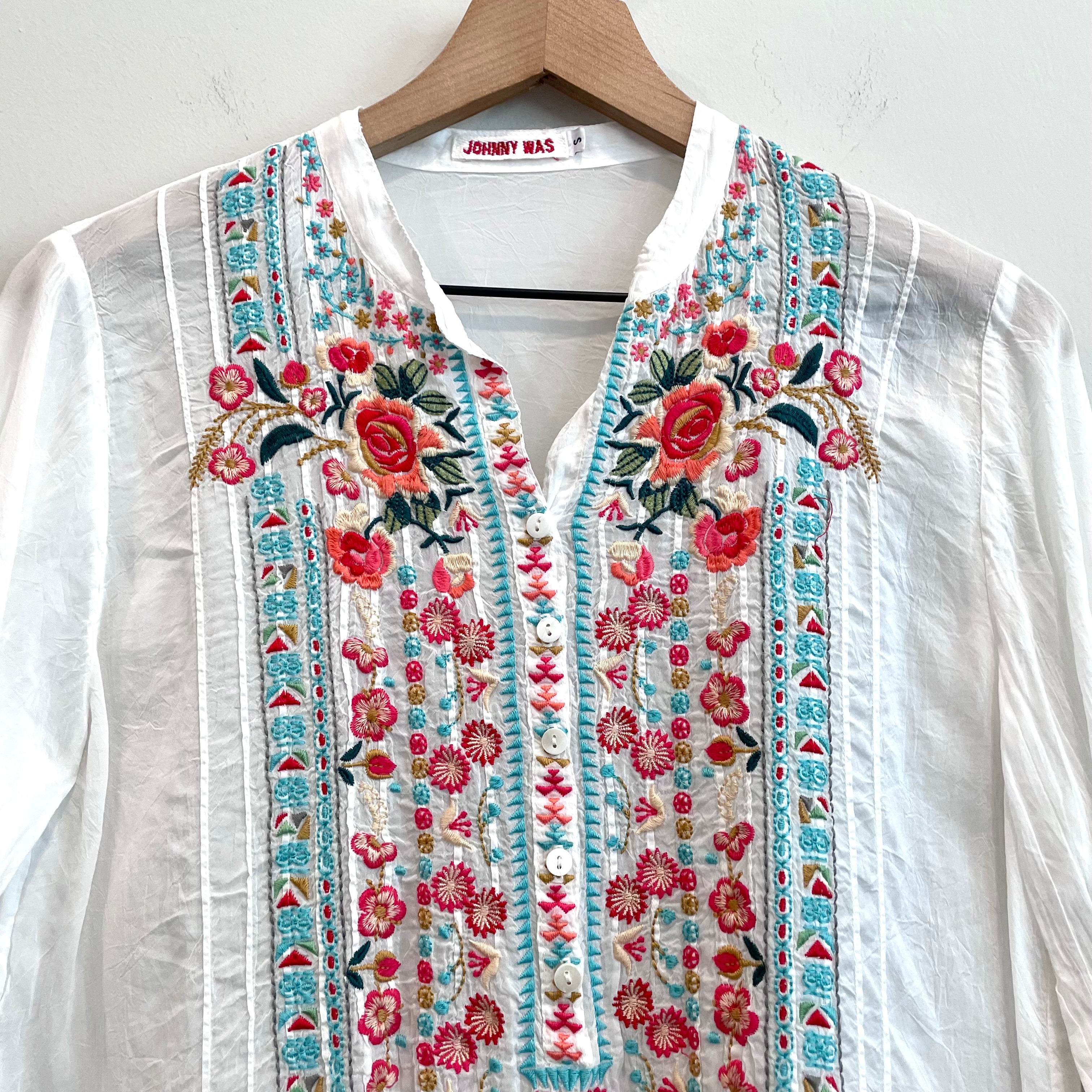 Floral Embroidered 1/2 Button Tunic