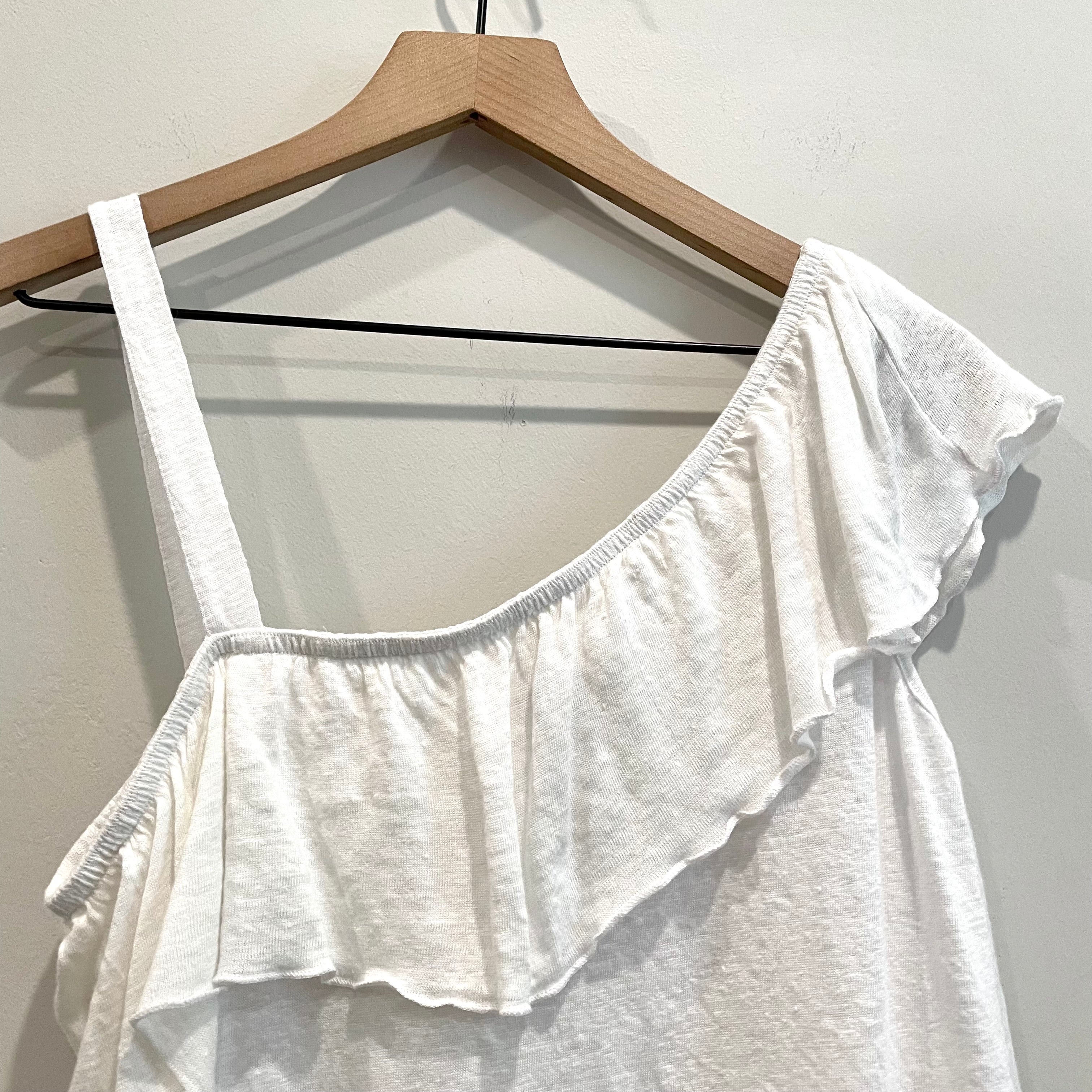 Single Sleeve Ruffle Linen Top