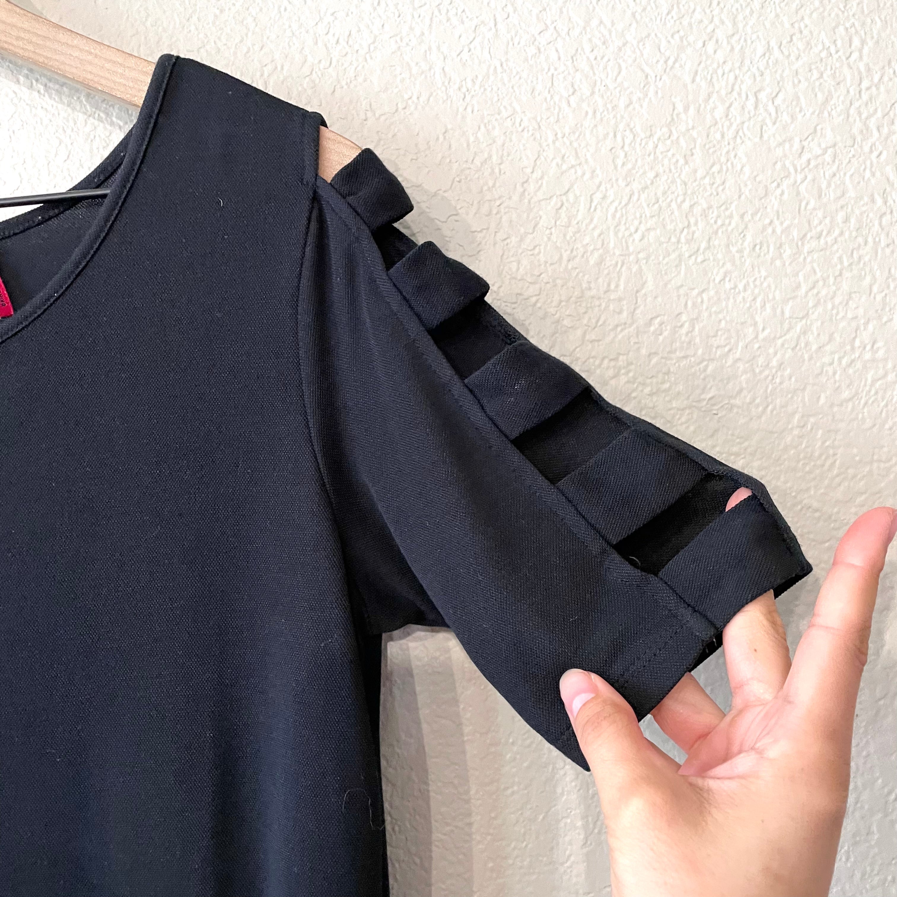 Ladder Open Sleeve Top