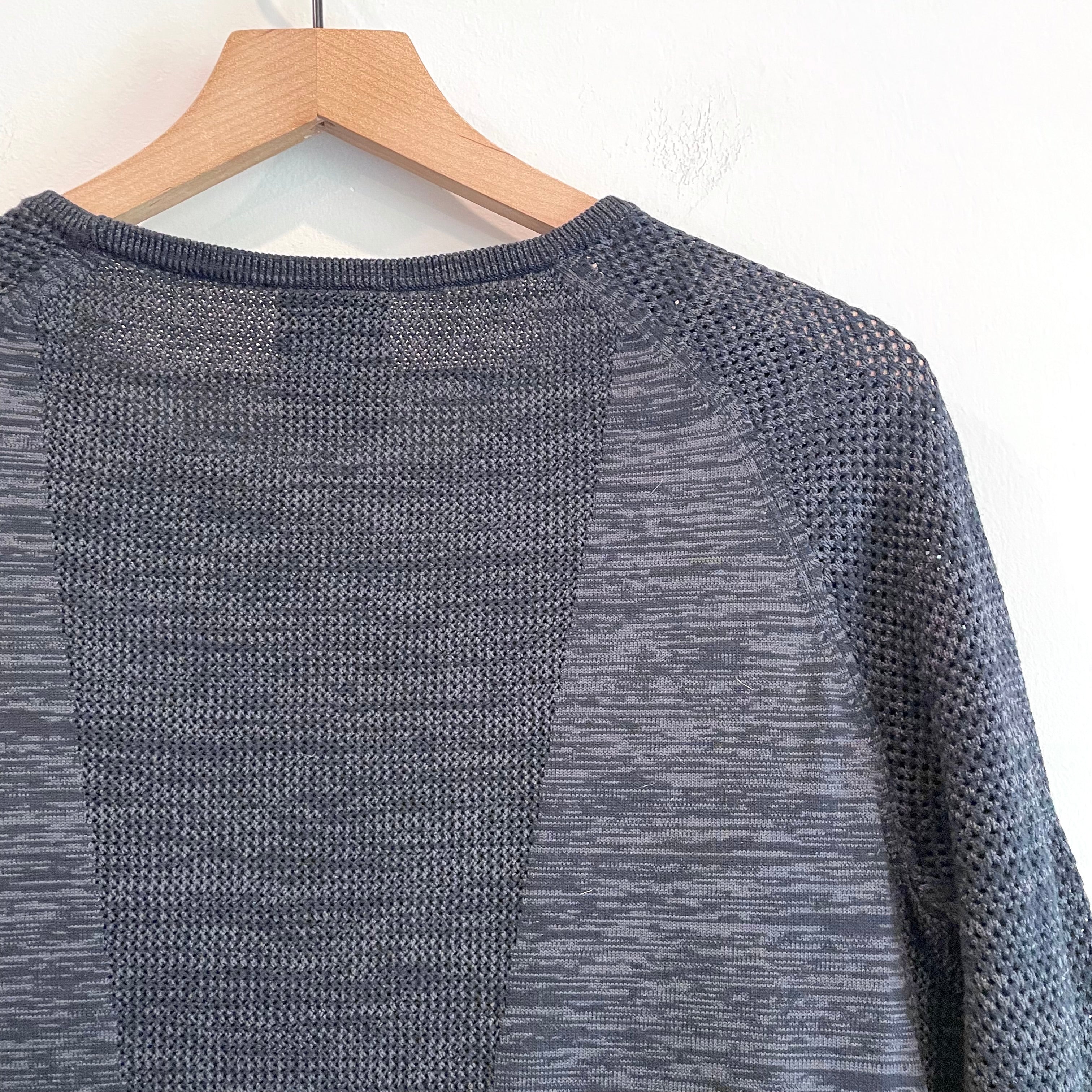 Sheer Sleeve Stretch Knit Sweater