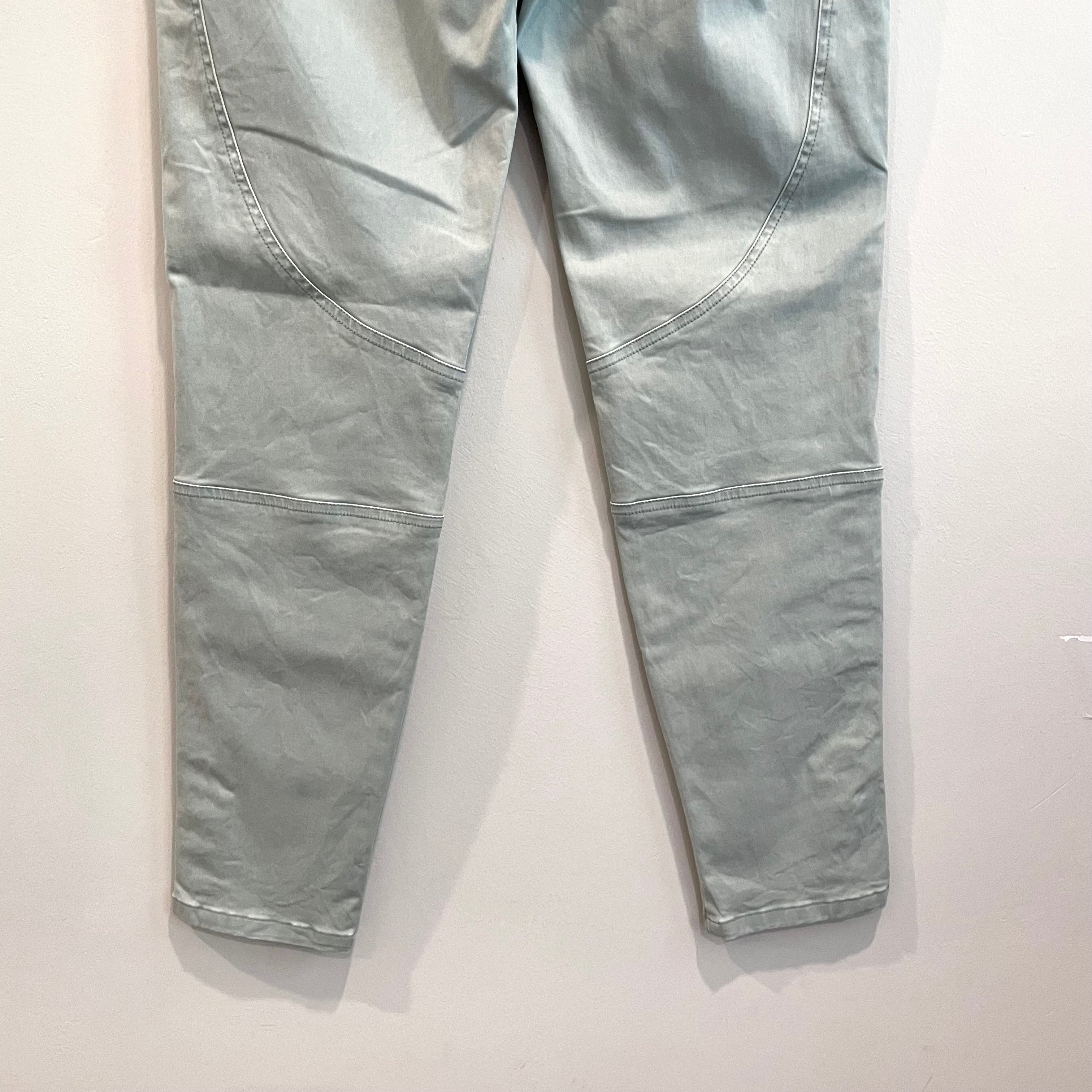 Slim Button Ankle Pants