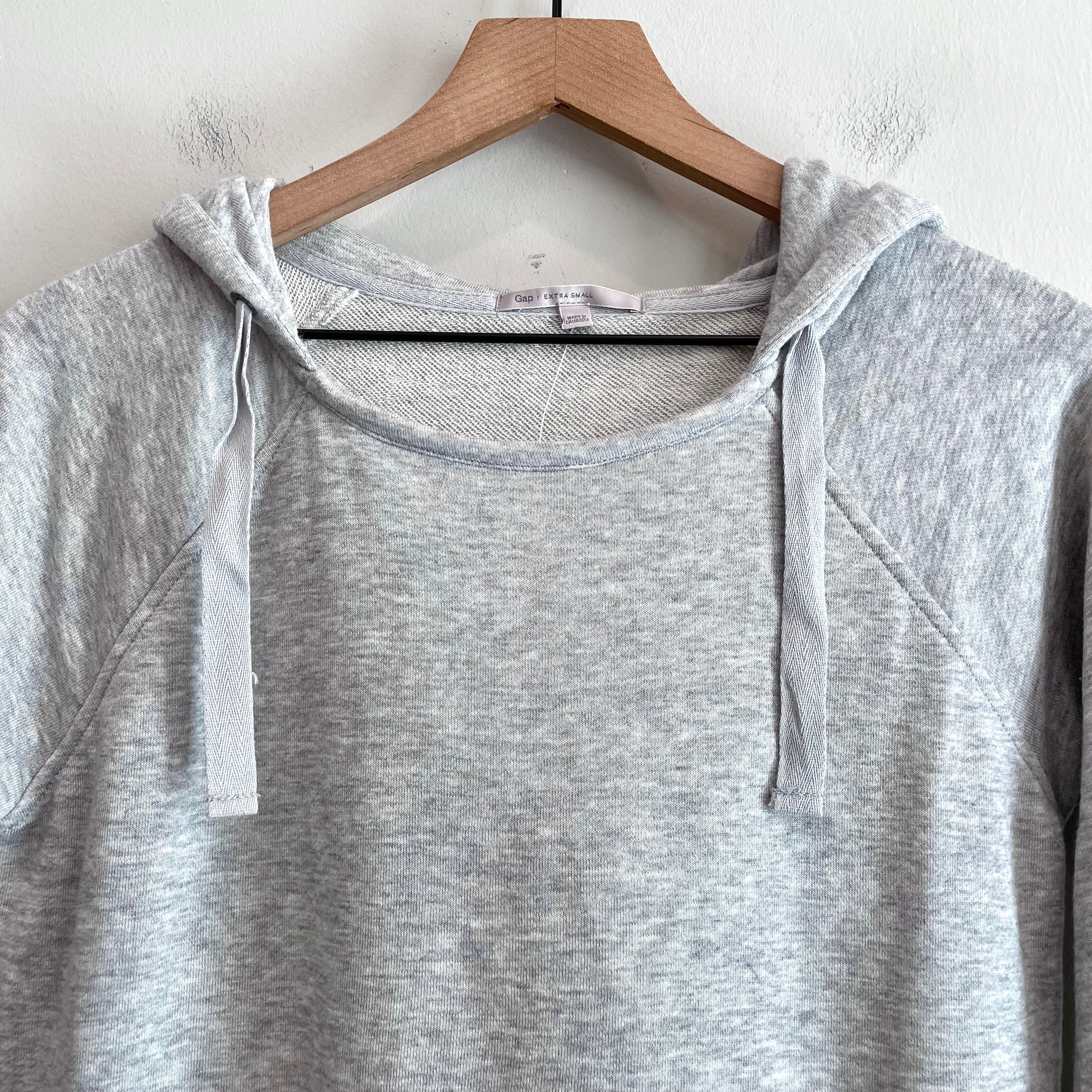 Hooded 3/4 Sleeve Sweatshirt