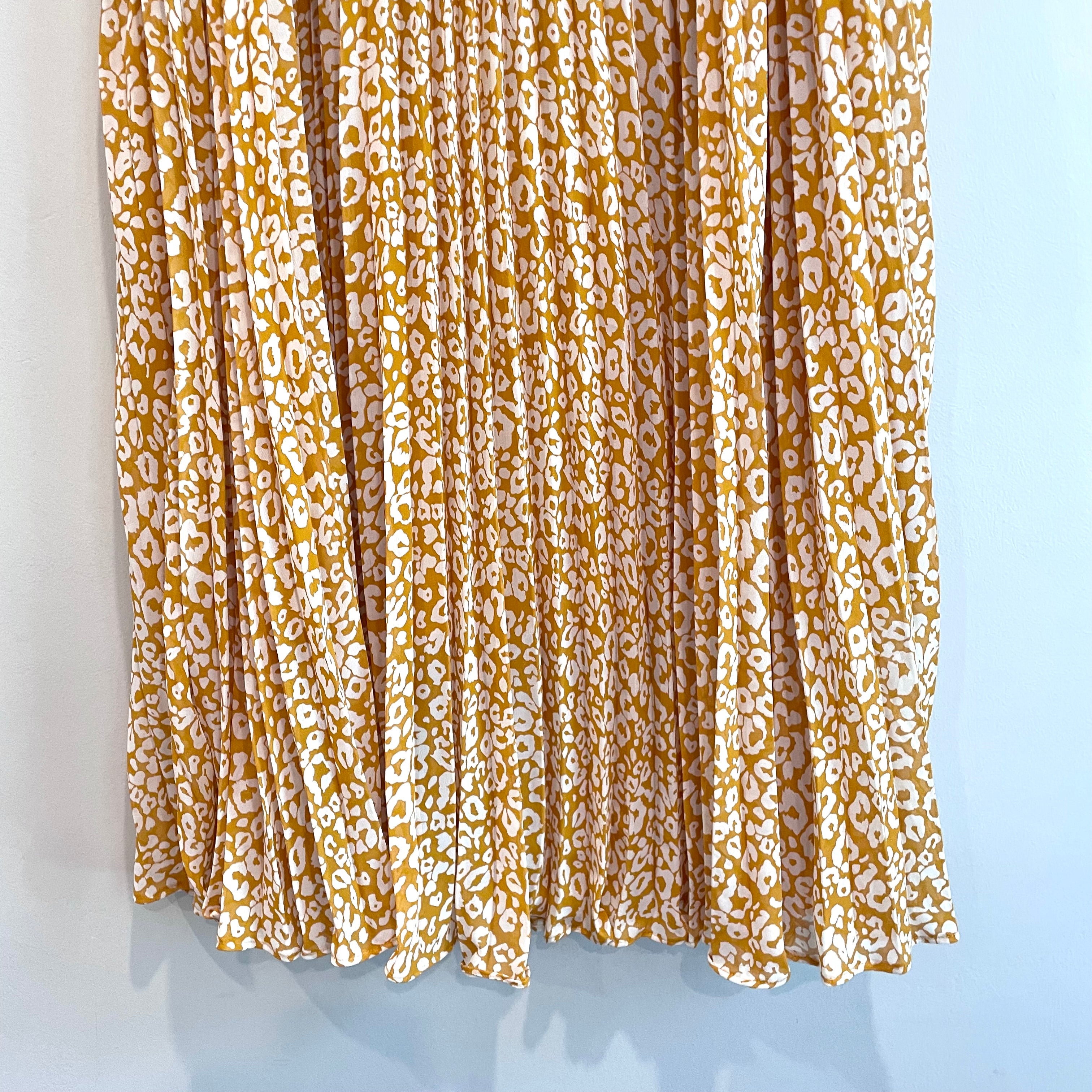 Leopard Print Pleated Midi Skirt