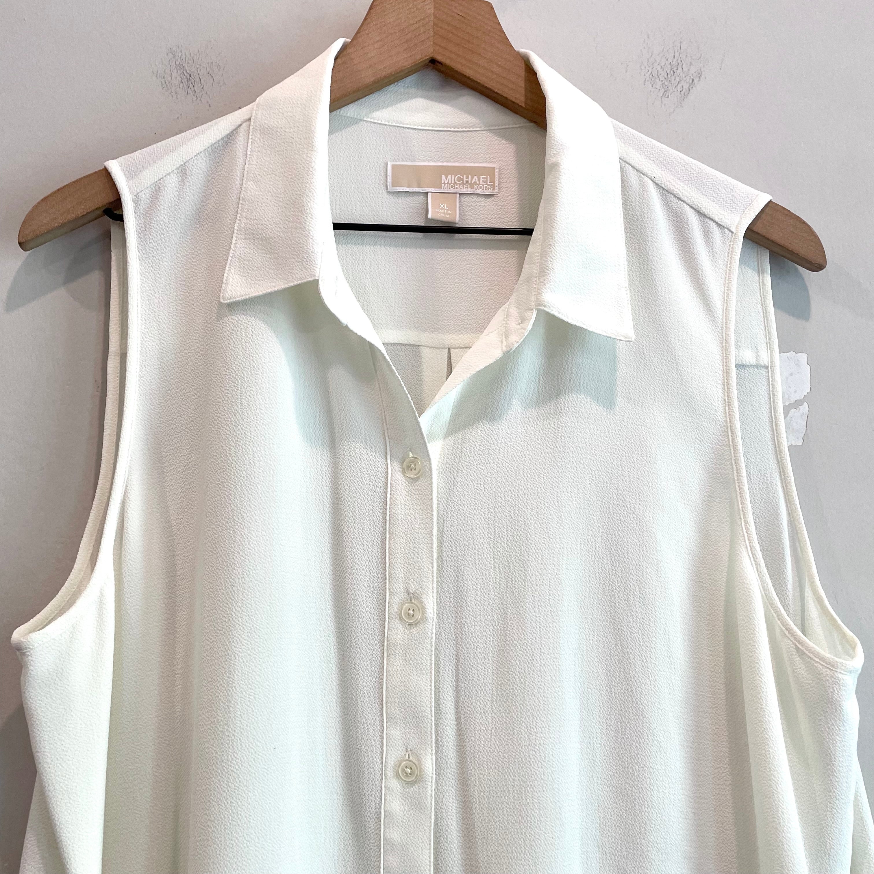 Sleeveless Button Down Collared Top