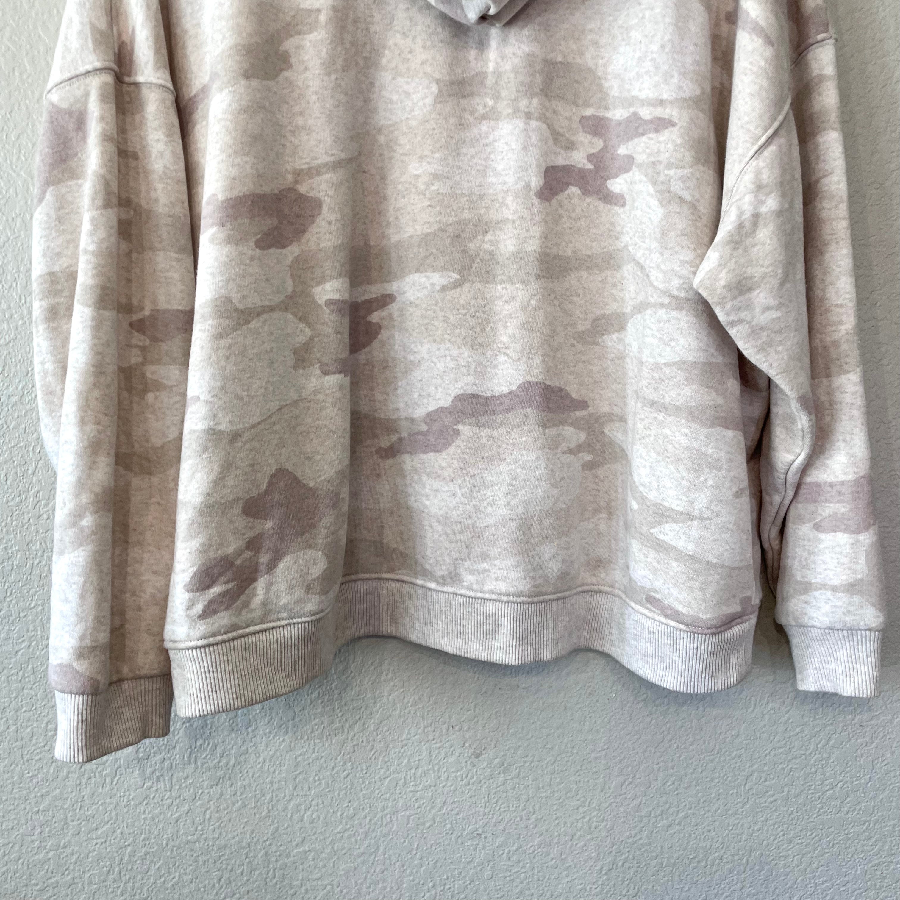 Camo 1/4 Zip Sweatshirt