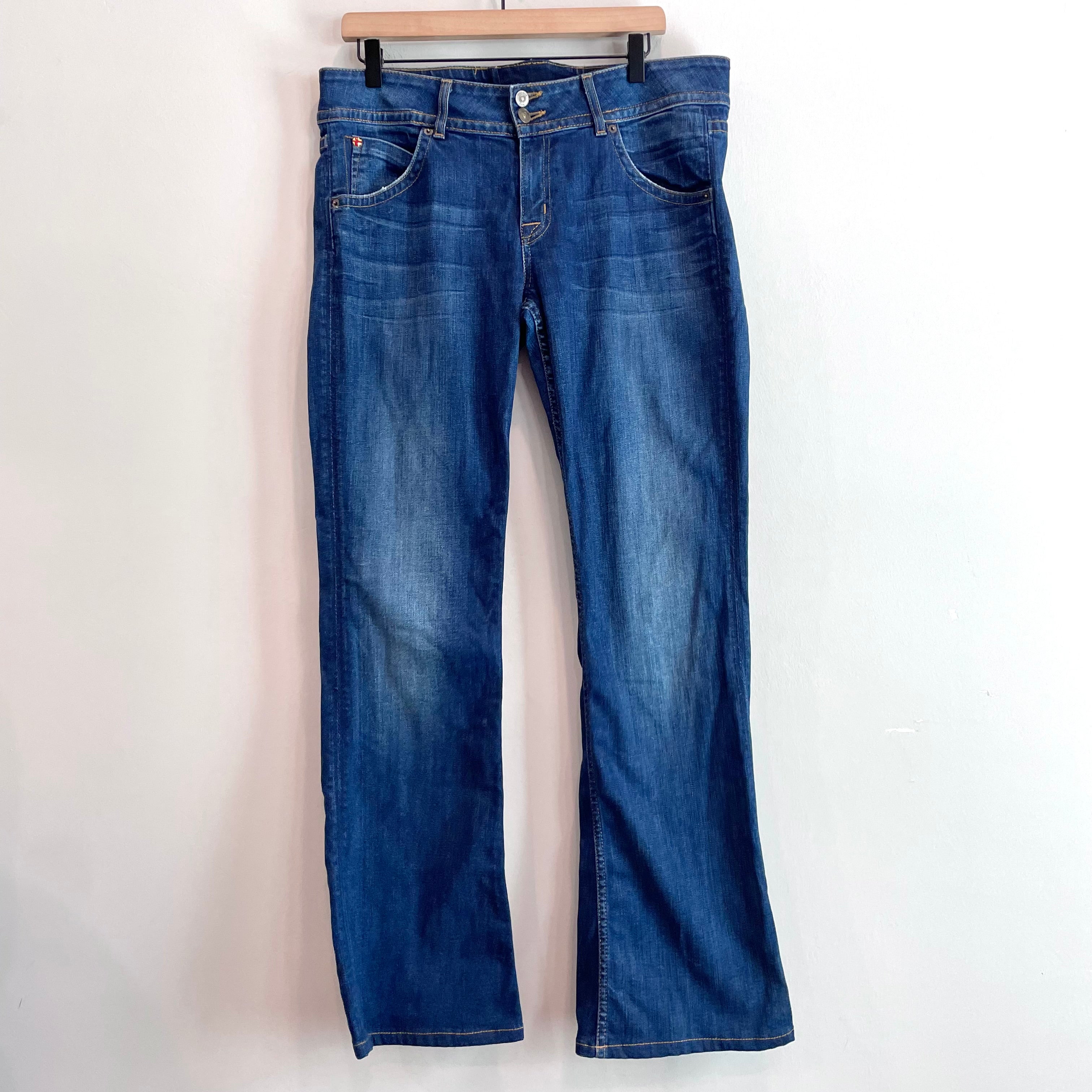 Signature Bootcut Jeans