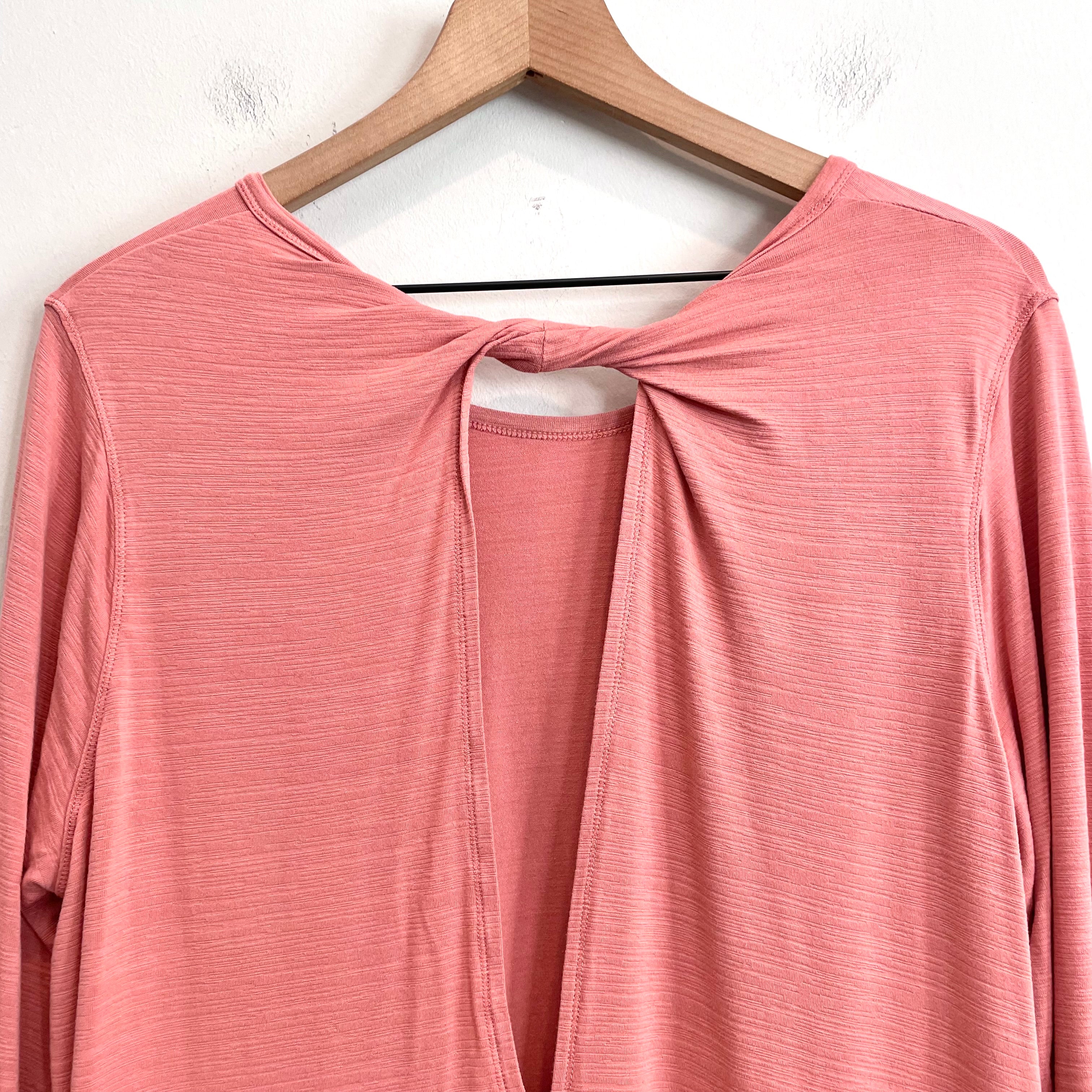 Twist Keyhole Back Top