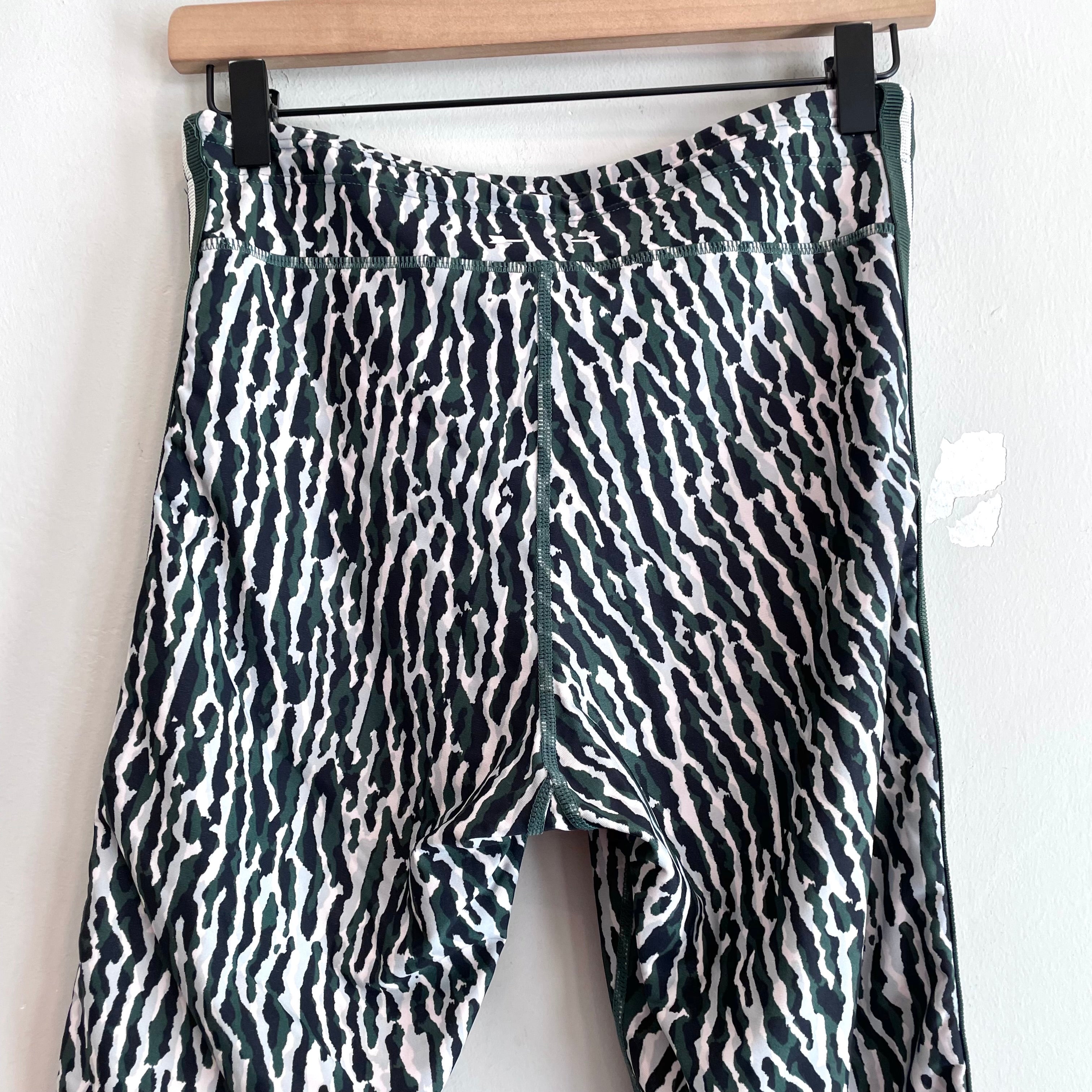 Camo Side Stripe Leggings