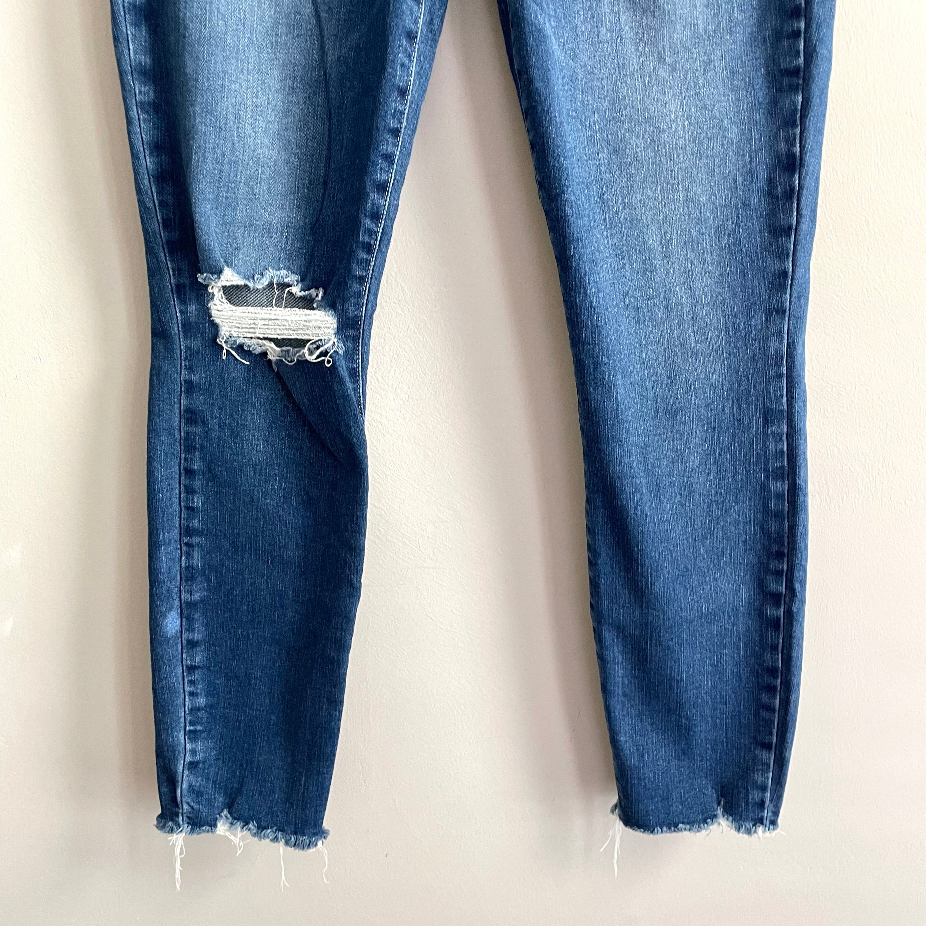 Distressed Skinny Jeans Mid Rise