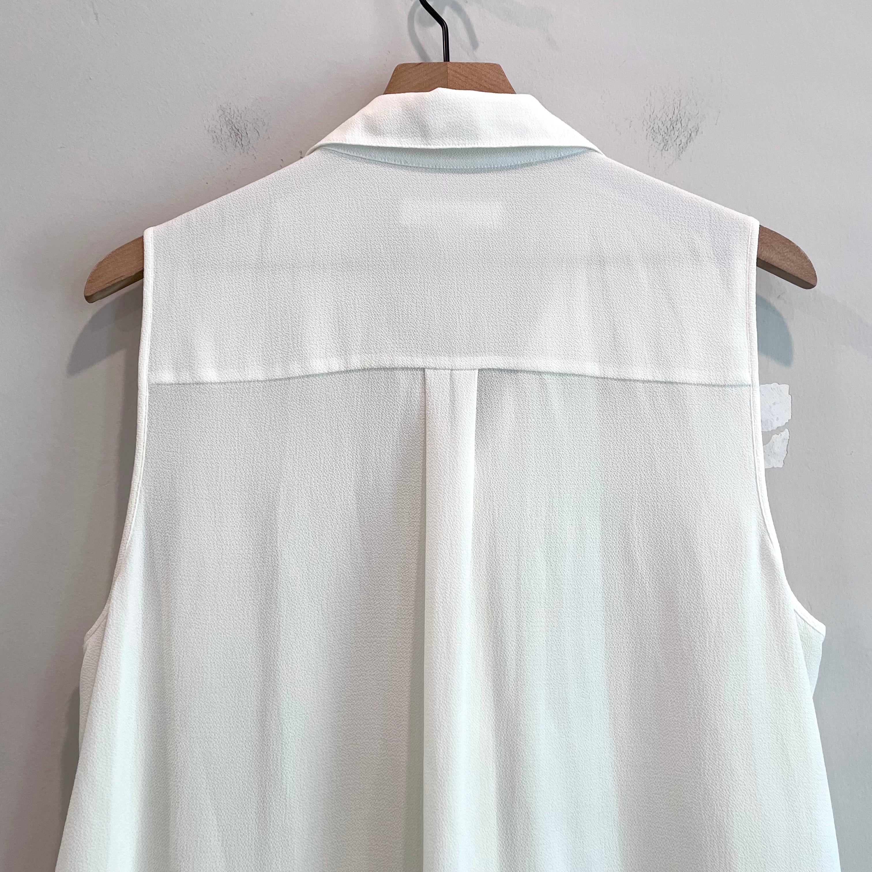 Sleeveless Button Down Collared Top