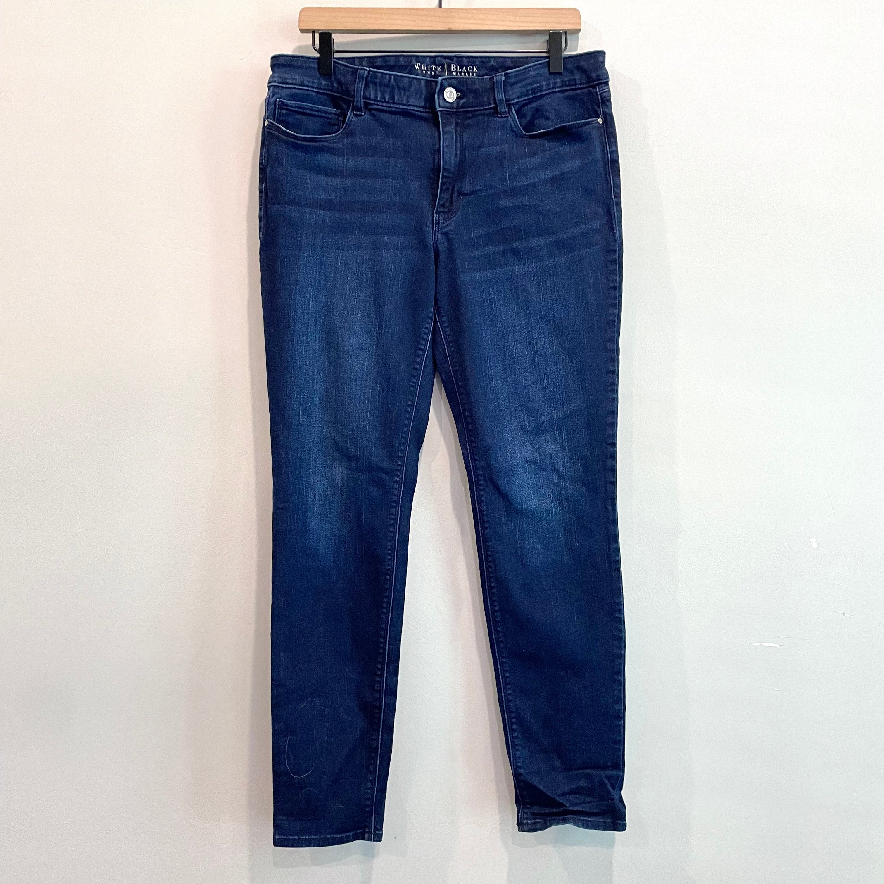 Classic Skinny Jeans Dark Wash