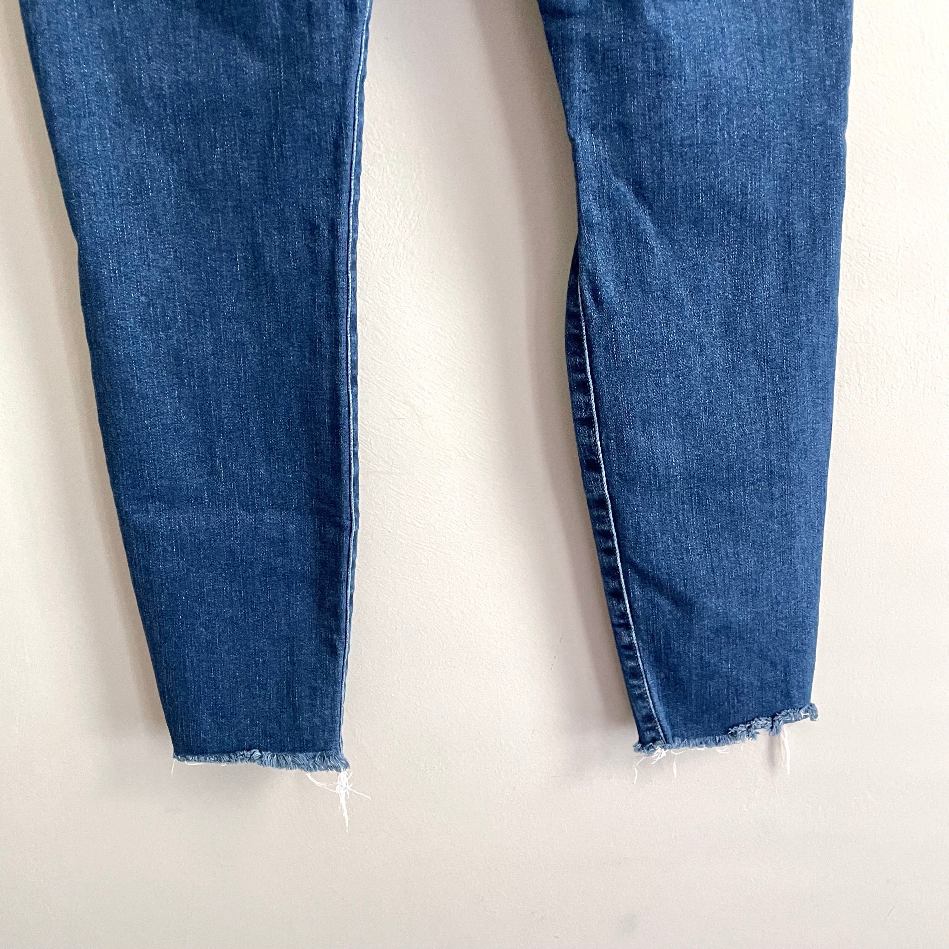 Distressed Skinny Jeans Mid Rise