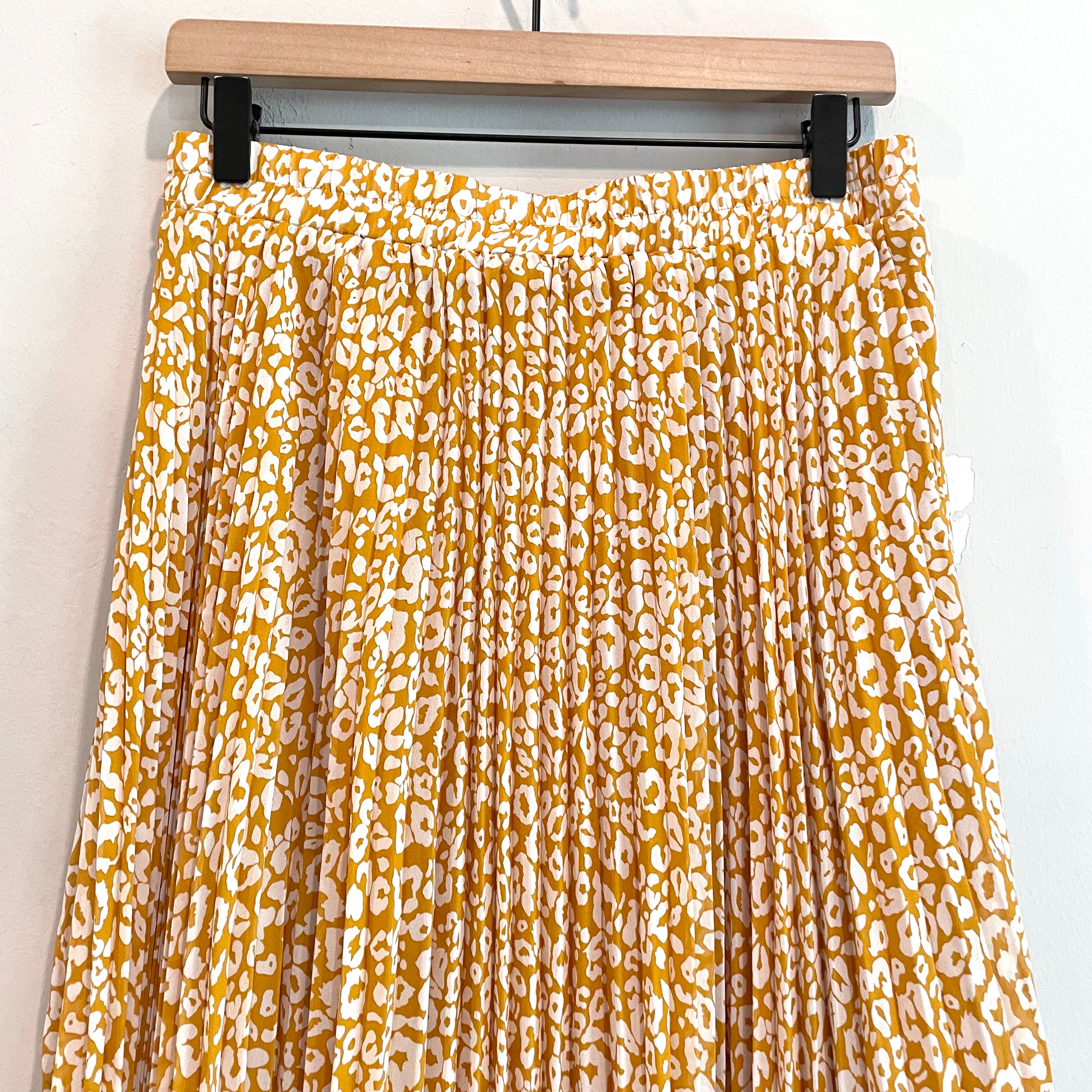 Leopard Print Pleated Midi Skirt