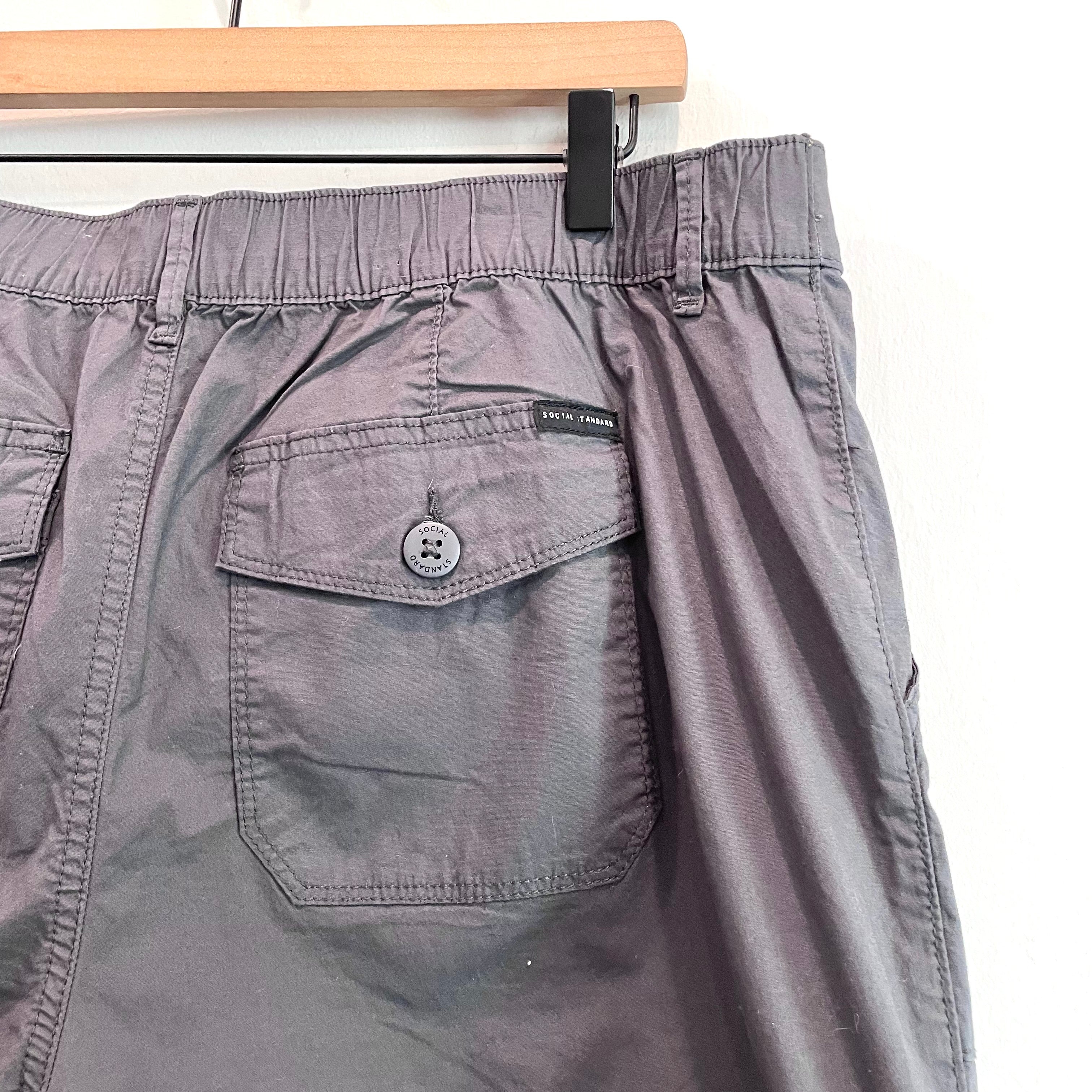 Utility Cuff Shorts