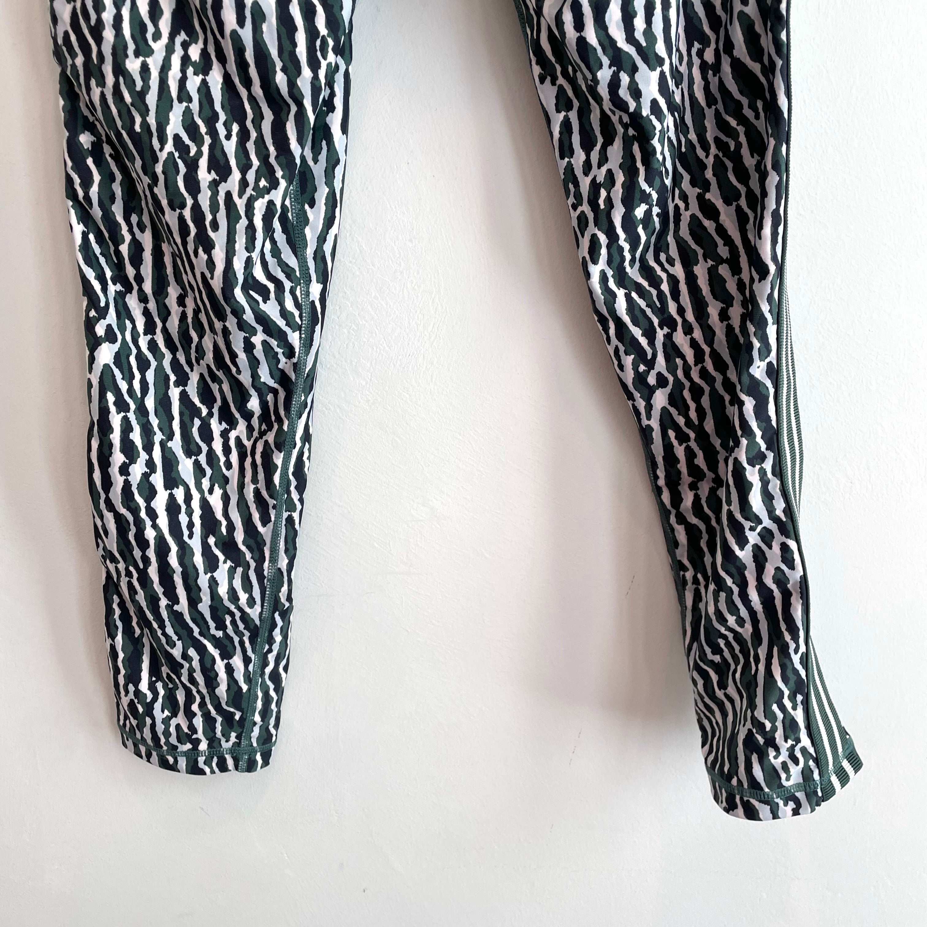 Camo Side Stripe Leggings