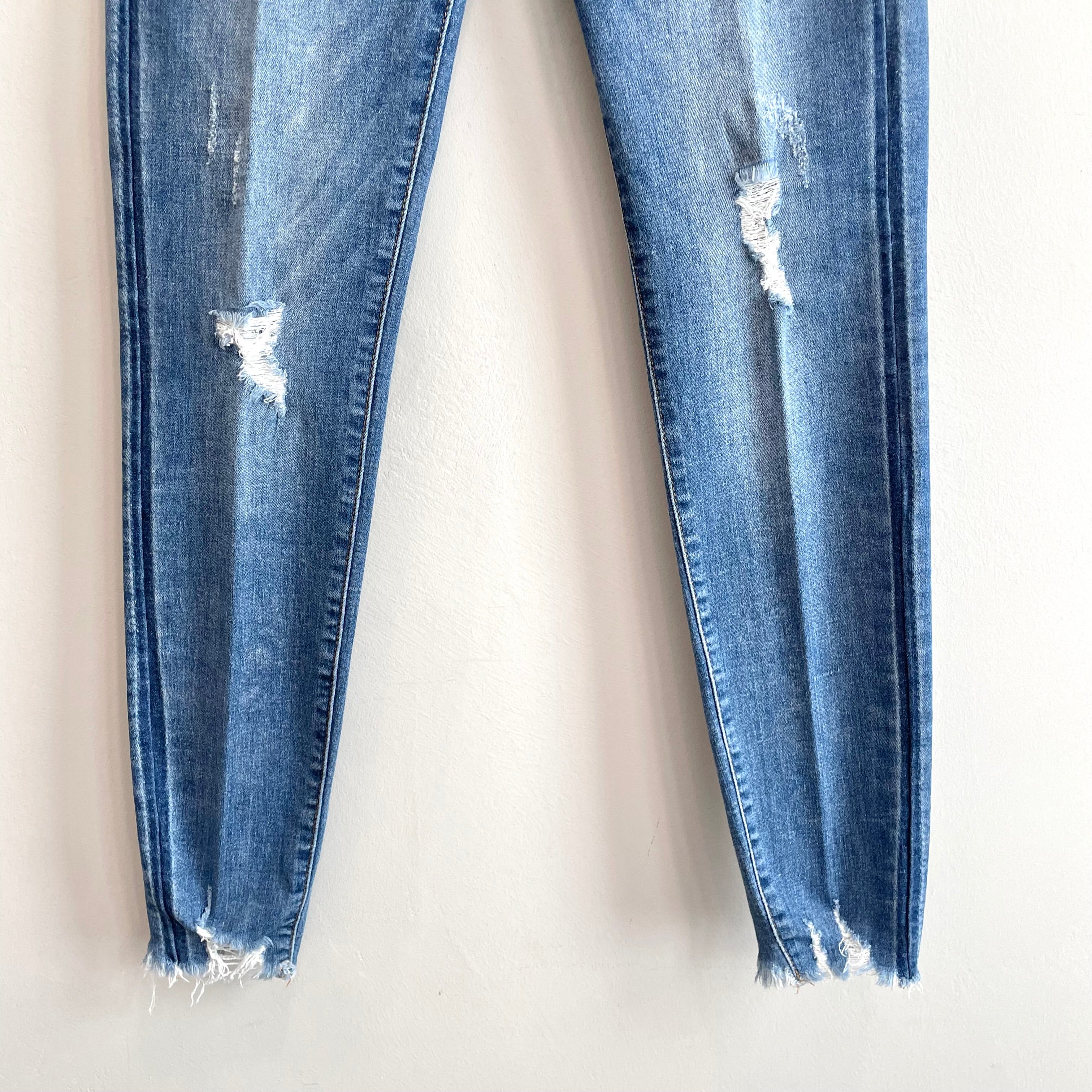 Distressed Raw Hem Skinny Jeans