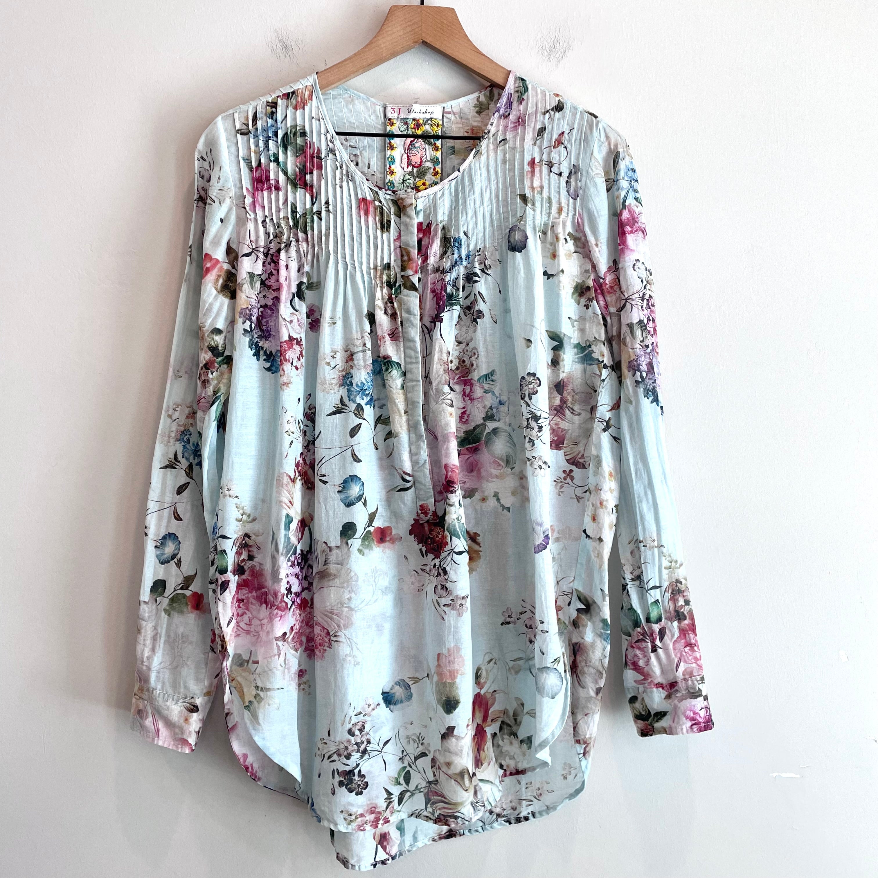 Floral Pleated Lightweight Top