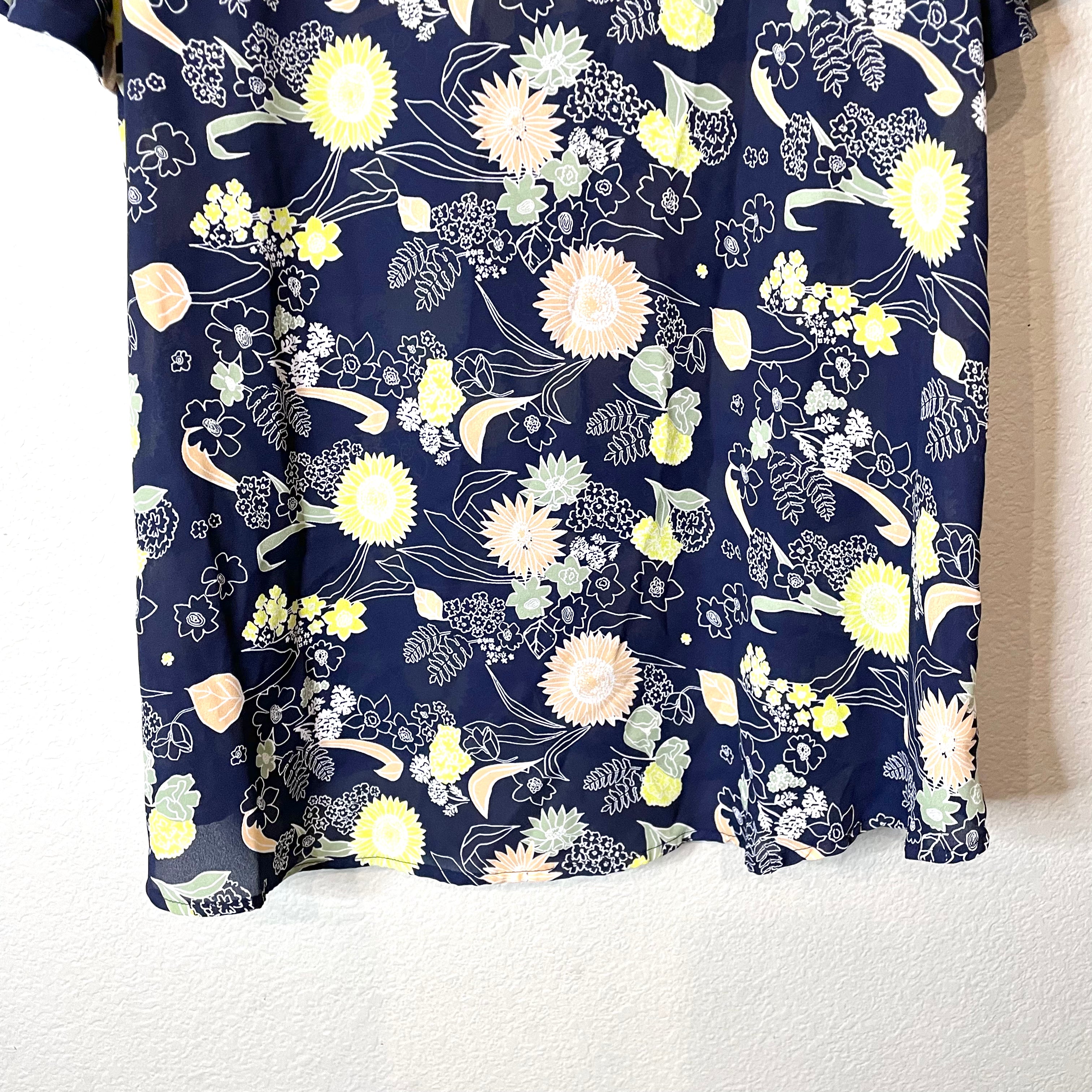 Floral V-Neck Button Down Top