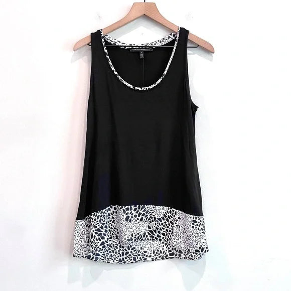 Sleeveless Patterned Hem Top