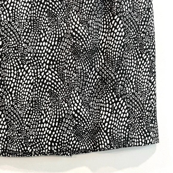 Pebble Pattern Knit Skirt