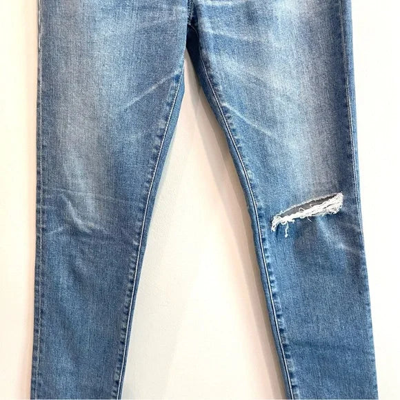 Distressed High Waist Skinny Jeans