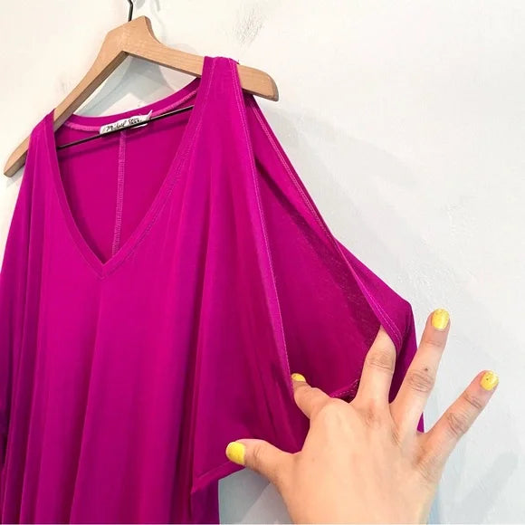 V-Neck Slit Sleeve Top