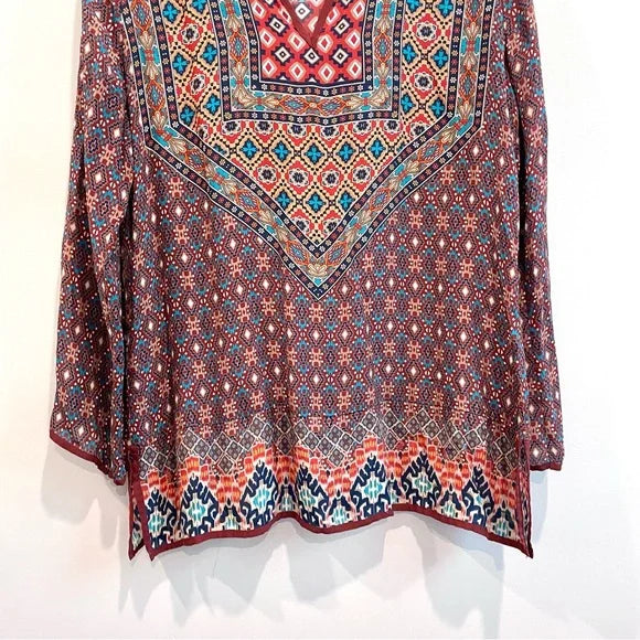 Geometric V-Neck Top