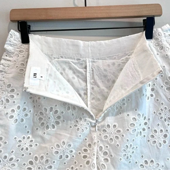 Eyelet Ruffle Shorts