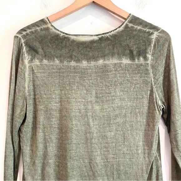 Long Sleeve V-Neck Top