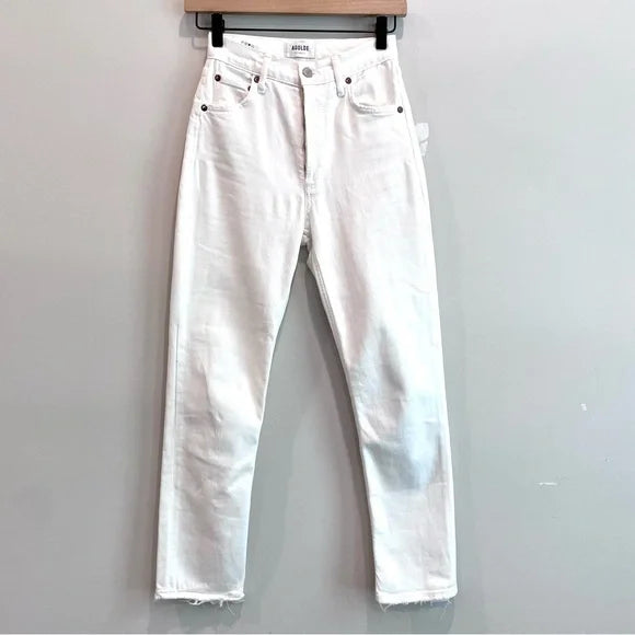 Frayed Hem Crop Button Fly Jeans