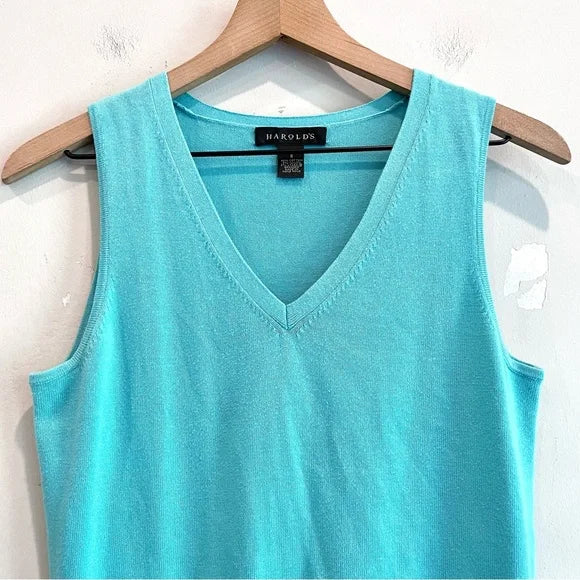 Sleeveless V-Neck Sweater Vest