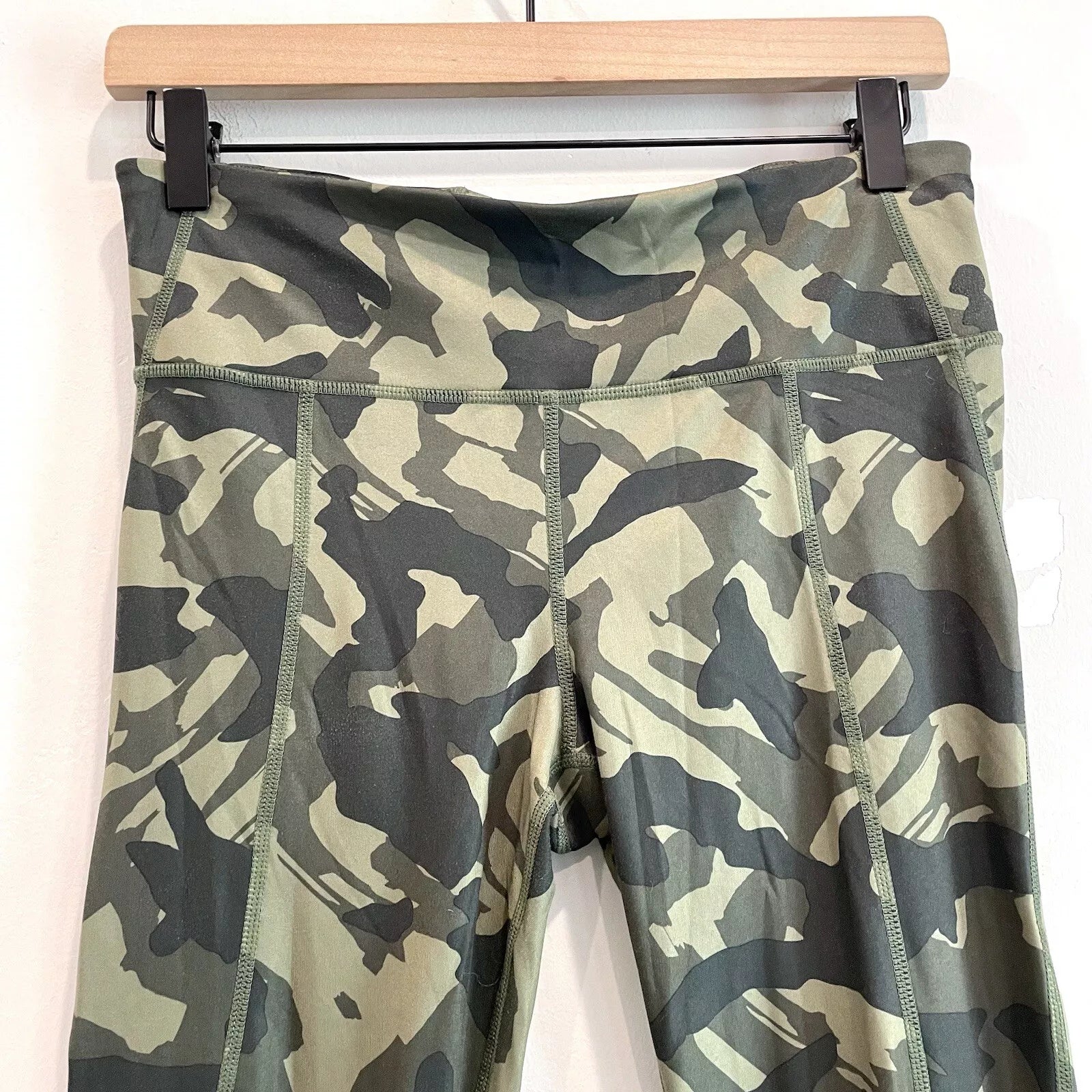 Camo Crop Leggings