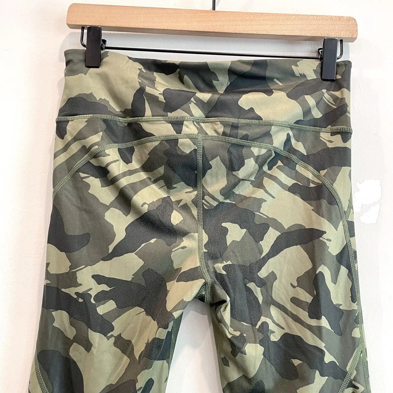 Camo Crop Leggings