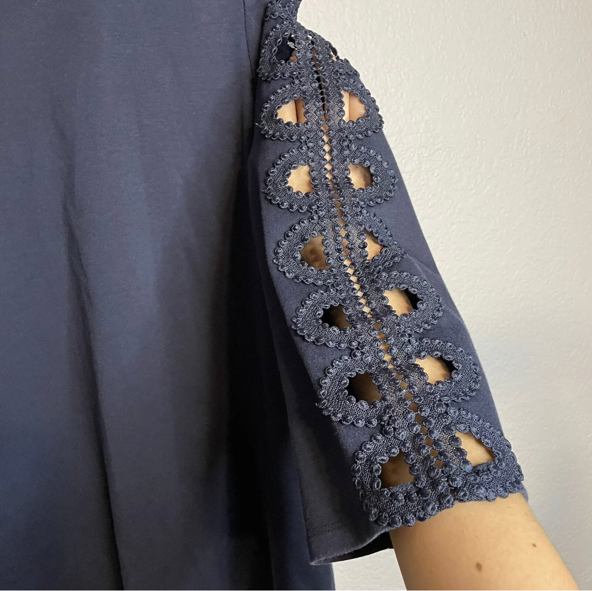 Crochet Trim Open Sleeve Top