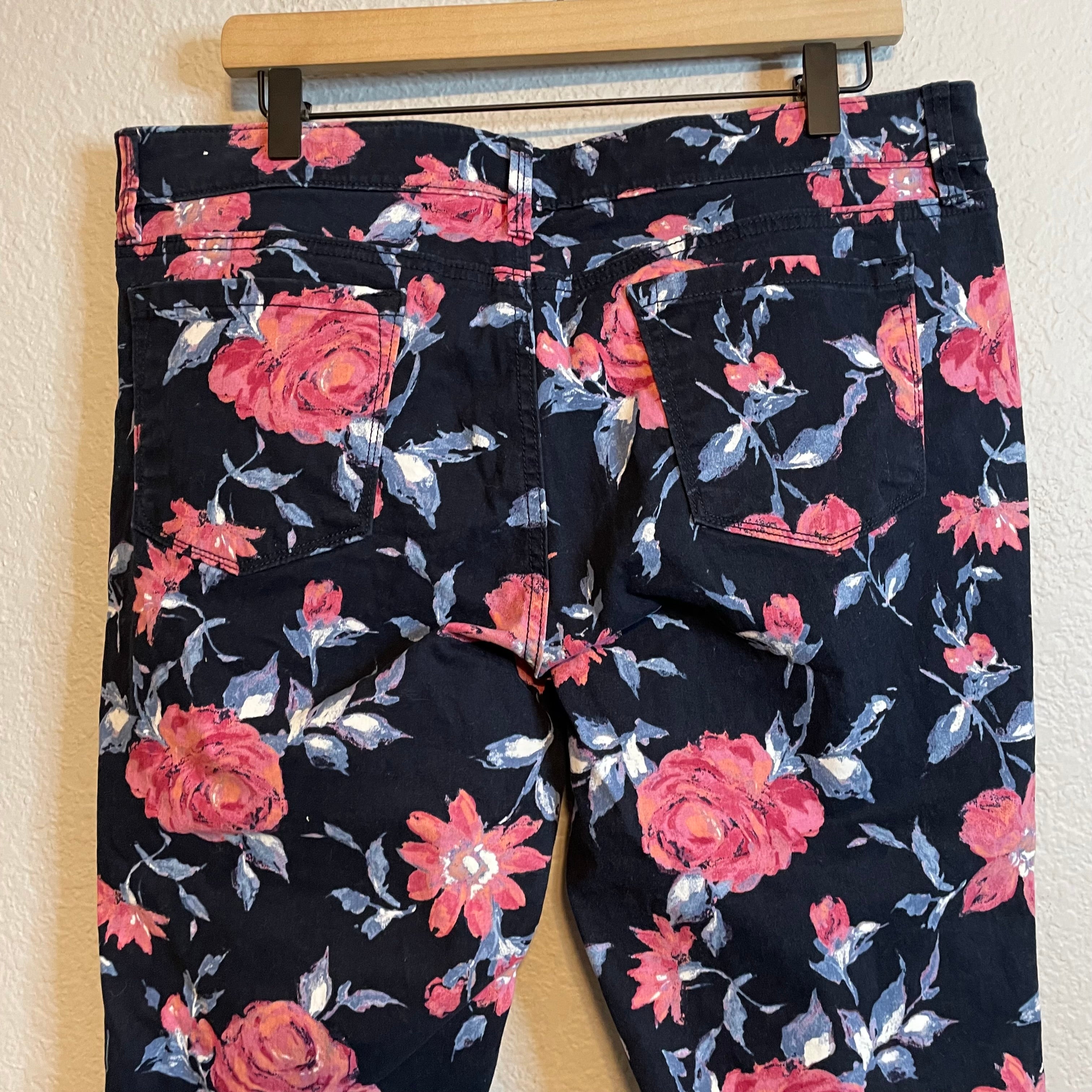 Floral Crop Pants