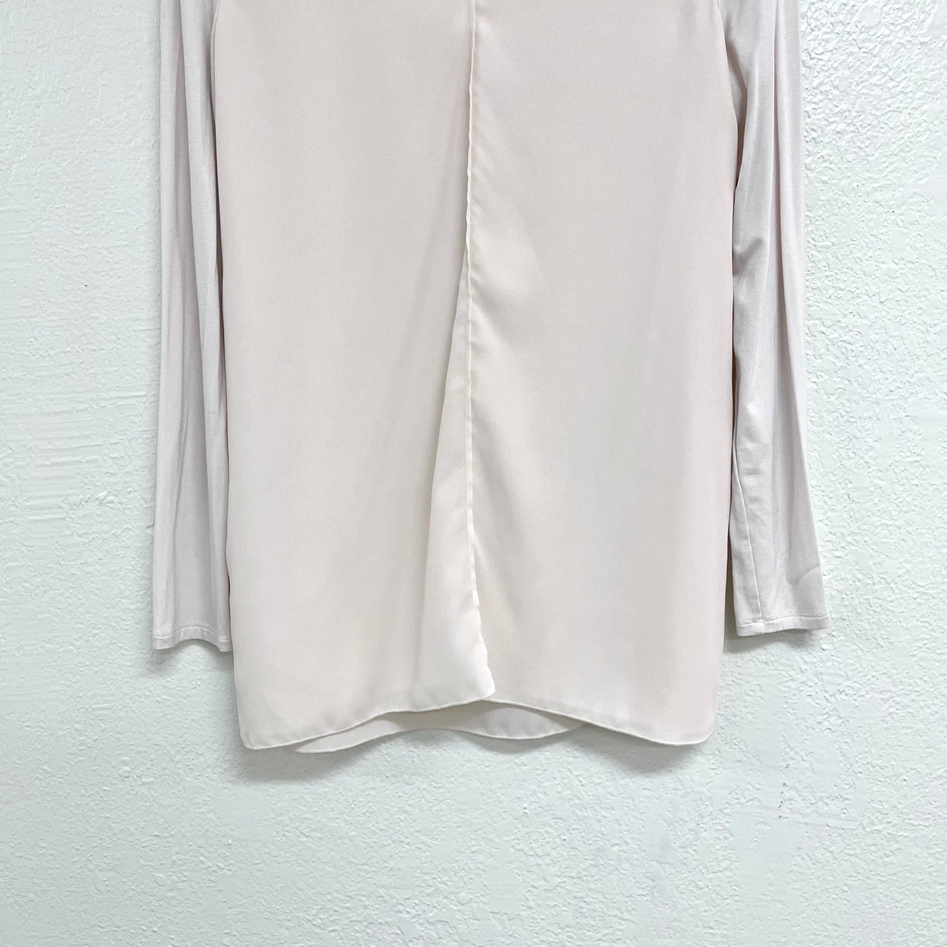 Front Seam V-Neck Top